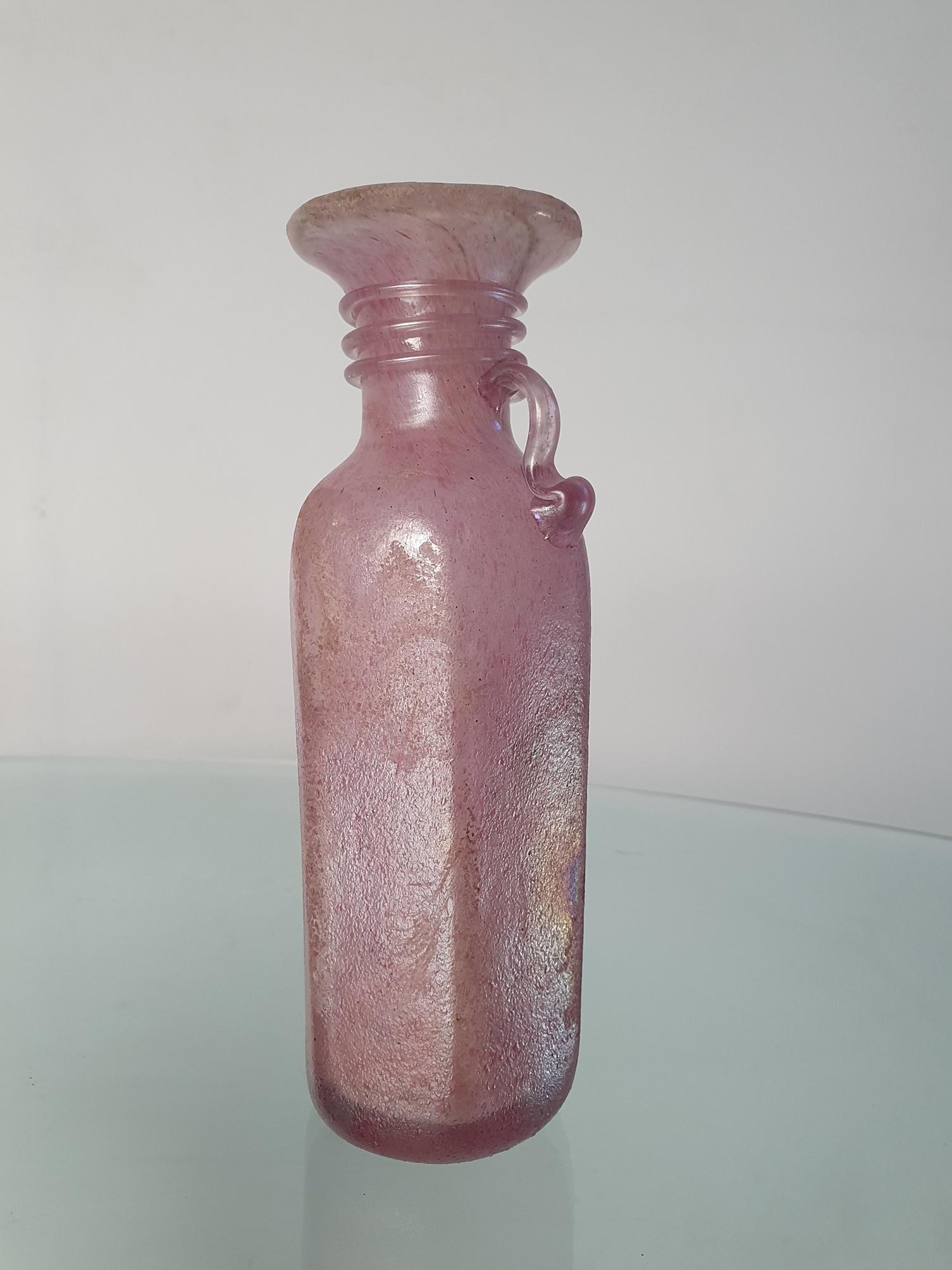 Mid-Century Modern Pink Iridescent Scavo Vase Seguso, Italy For Sale