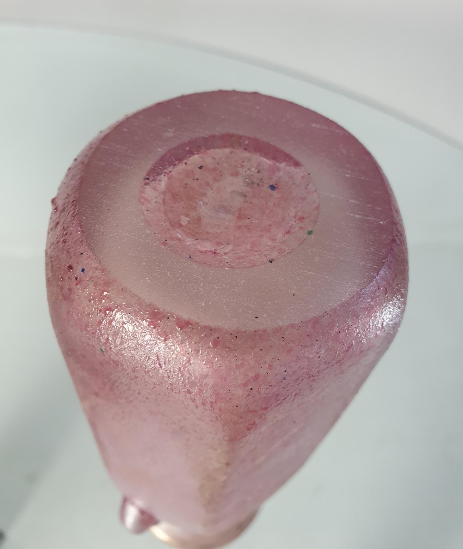 20th Century Pink Iridescent Scavo Vase Seguso, Italy For Sale