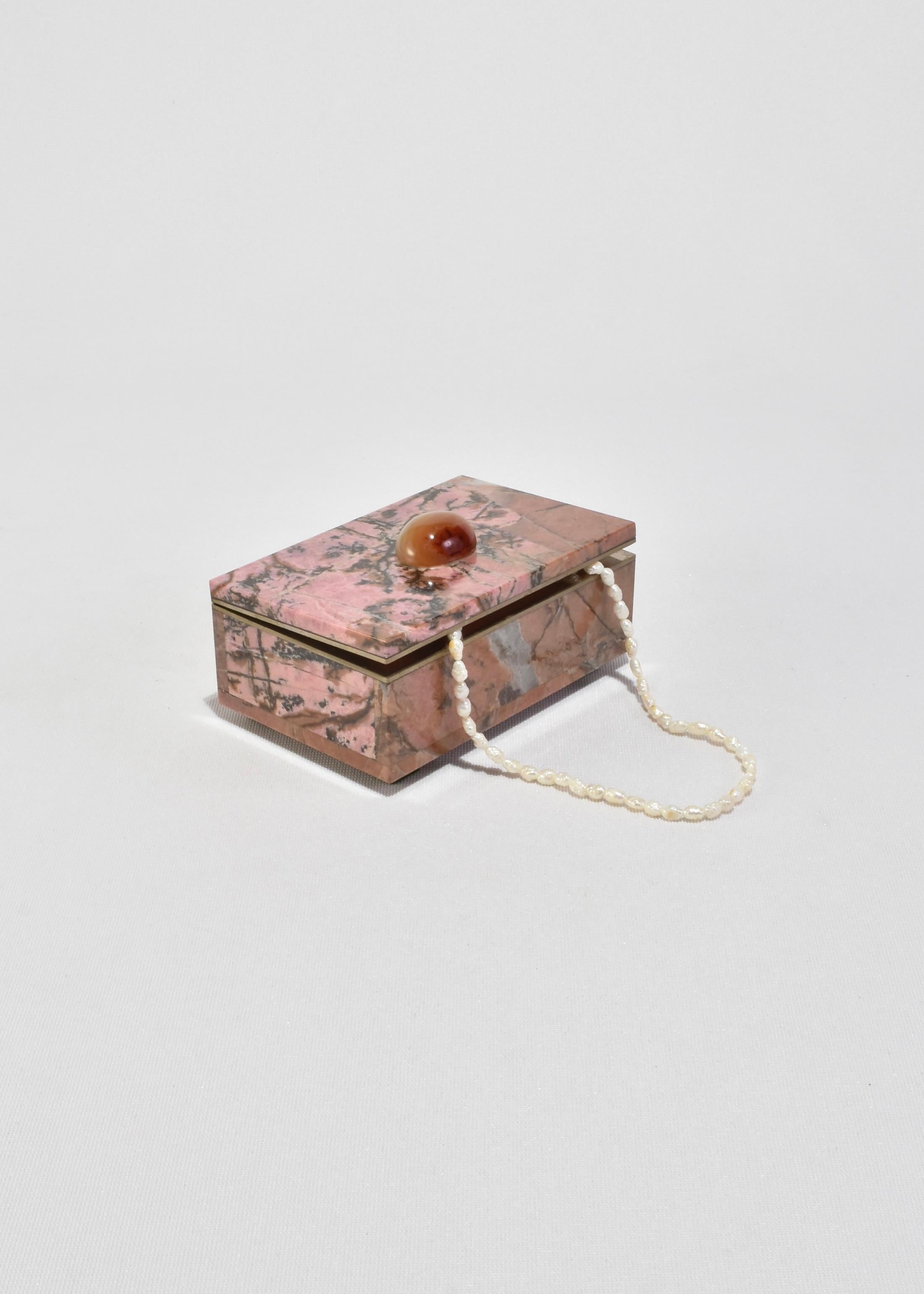 Caja de Piedra Italiana Rosa en venta 1