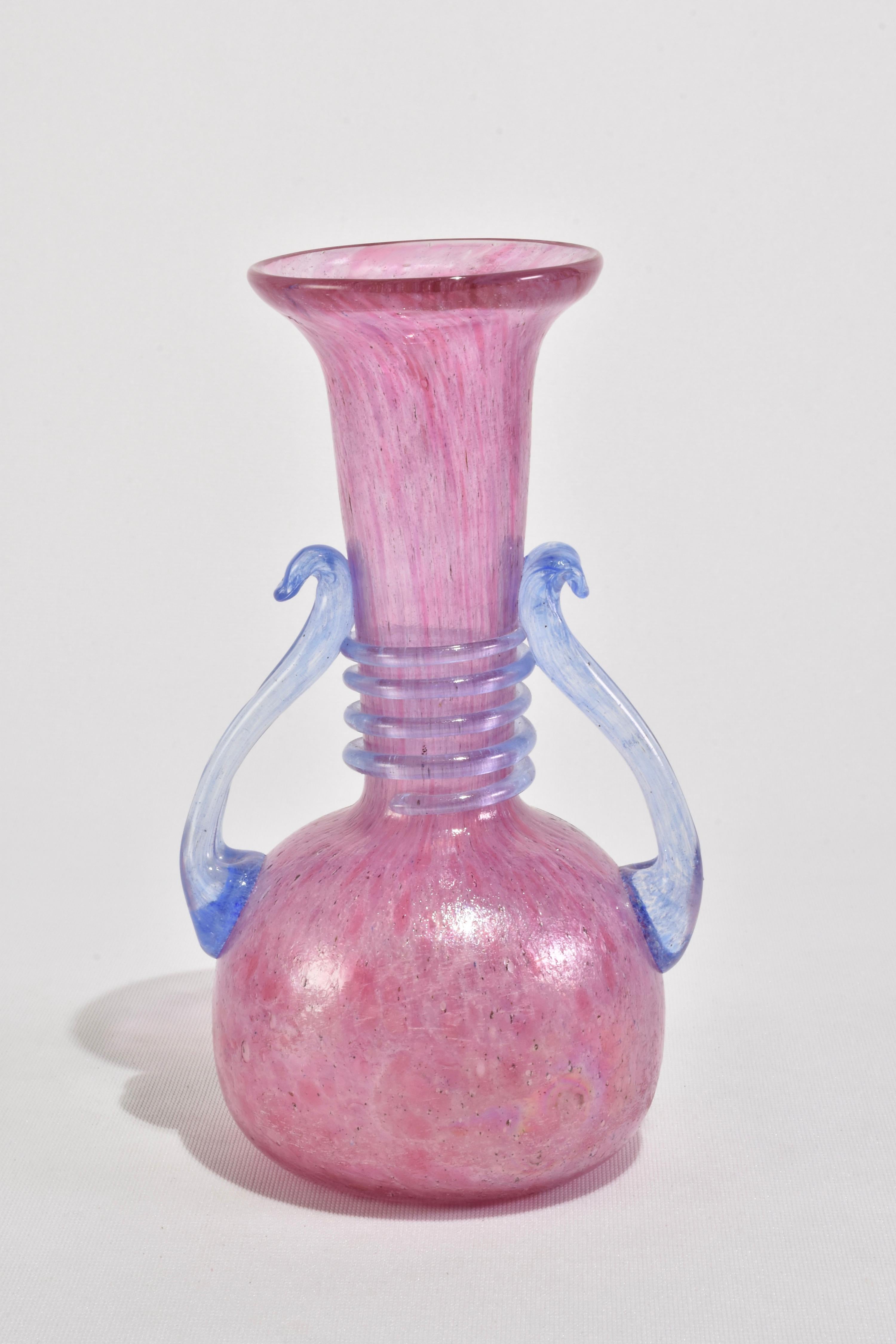 Pink Italian Vase In Good Condition For Sale In Richmond, VA
