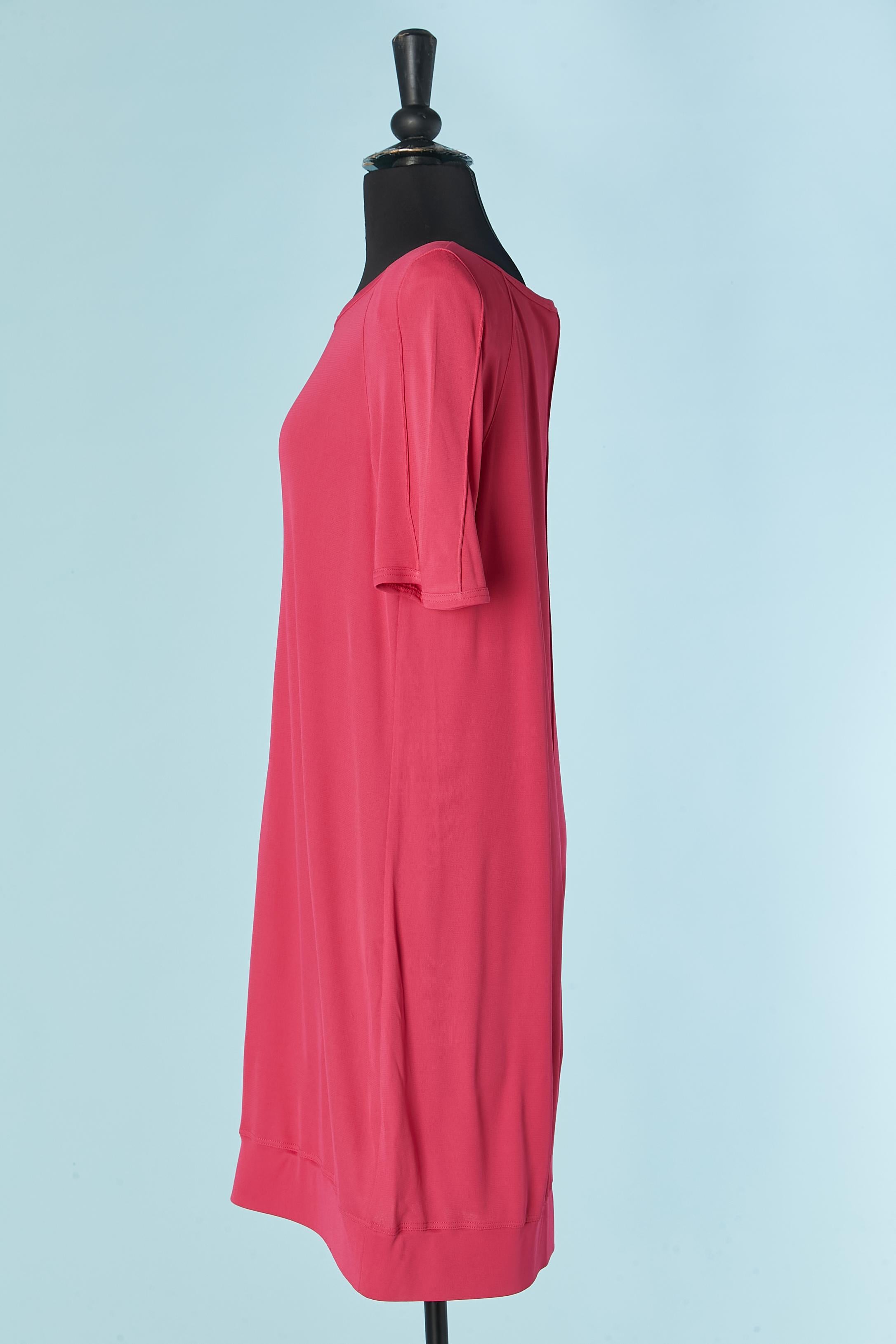Rosa Jersey-Kleid mit Schulter-Pad THIERRY MUGLER im Zustand „Hervorragend“ im Angebot in Saint-Ouen-Sur-Seine, FR