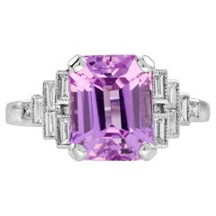 Bague de fiançailles de style Art déco en or blanc 18 carats avec kunzite rose et diamants baguettes