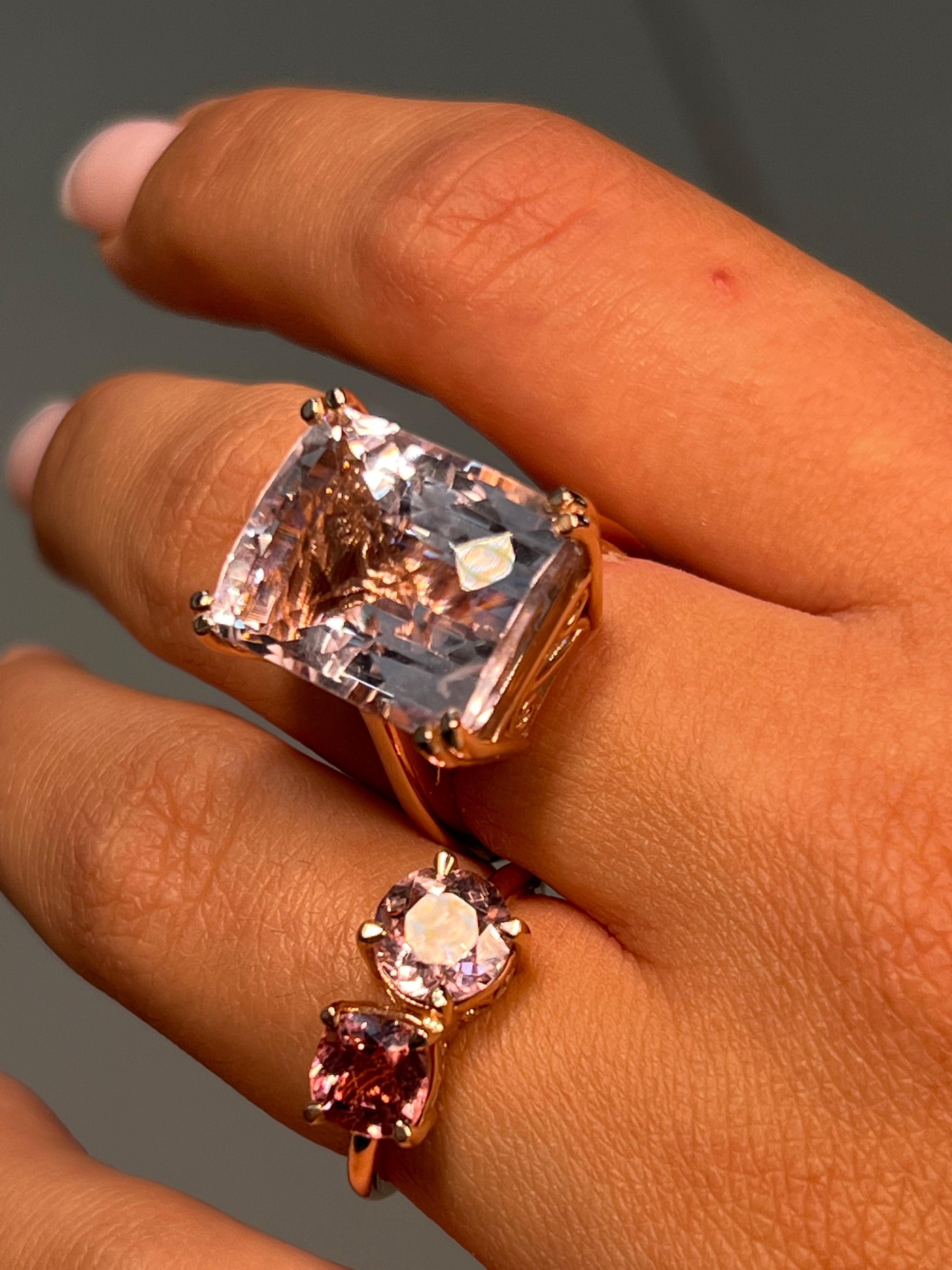 20ct Pink Kunzite Cocktail Ring Set in 10k Rose Gold, Handmade In New Condition In London, CA