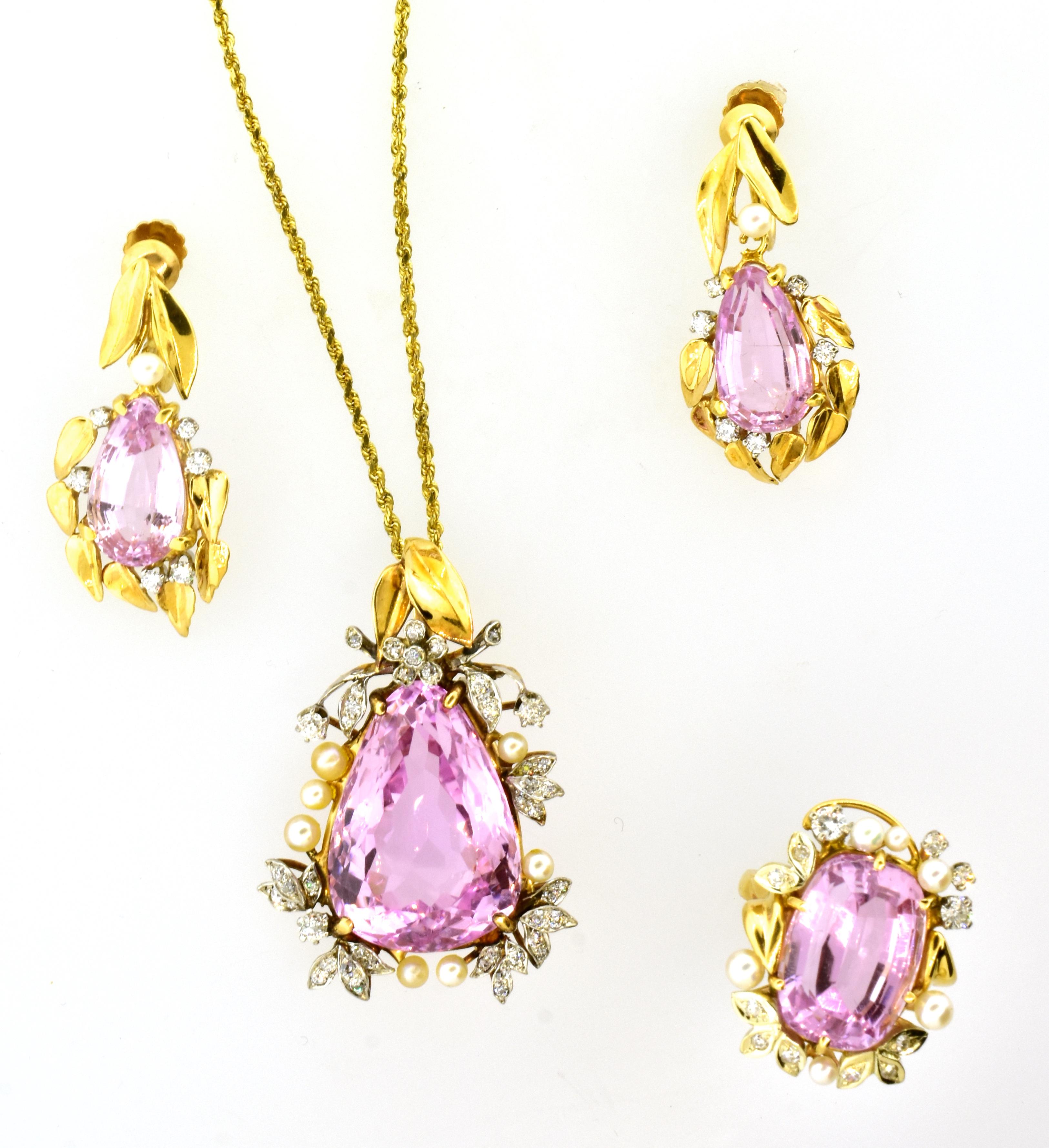 Pink Kunzite, Diamond and Pearl Suite in Platinum and Gold, circa 1935 3