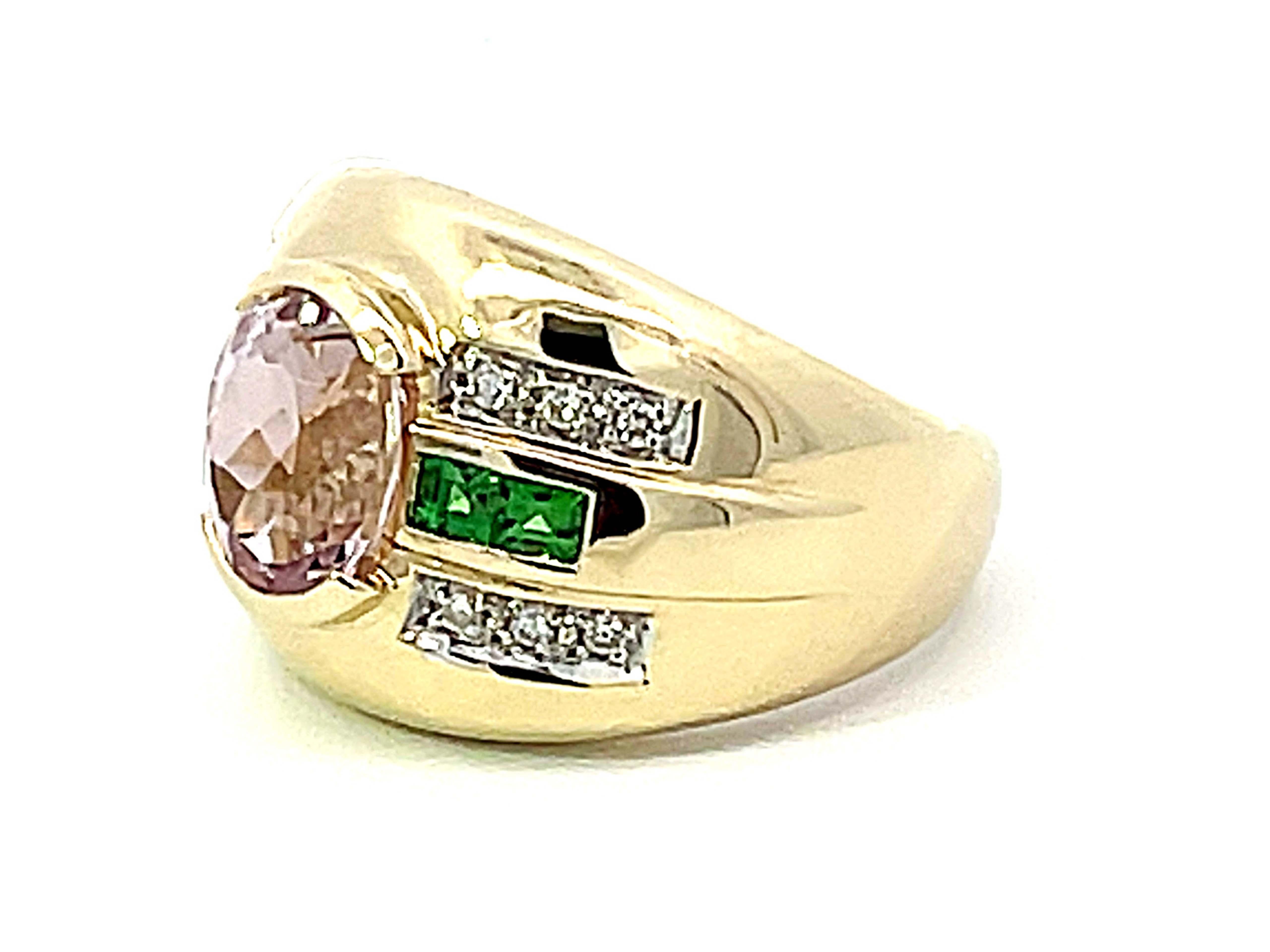 Taille ovale Bague à anneau cigare en or jaune 14 carats avec kunzite rose, grenat tsavorite vert et diamants en vente