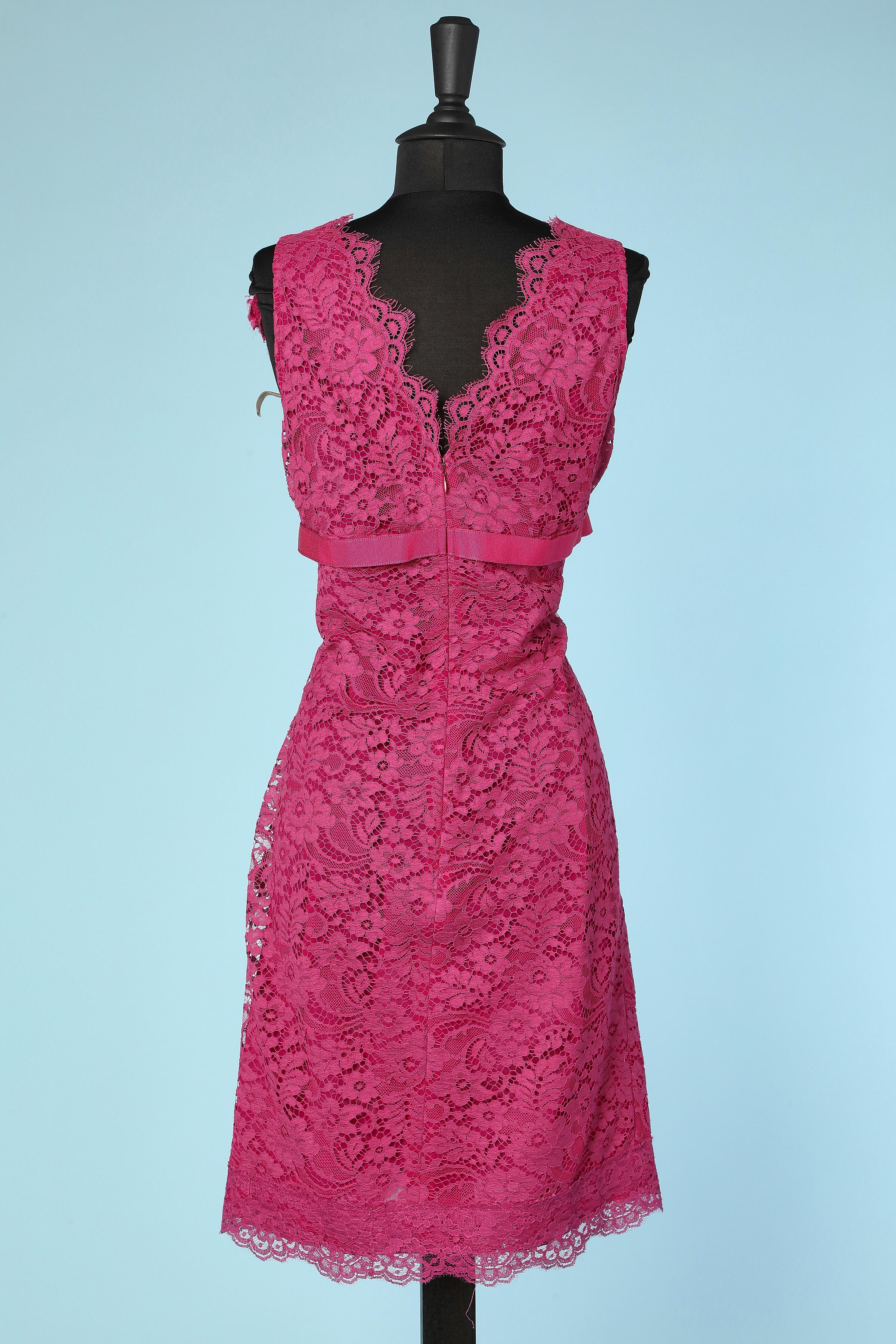 Women's Pink lace cocktail dress with fabric flower embellishment Dolce & Gabbana For Sale