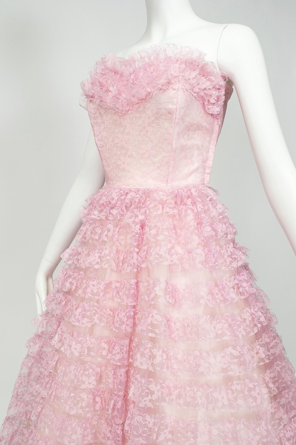 Pink-Lavender New Look Strapless Tiered Lace Ballerina Party Dress – S-M, 1950s For Sale 1