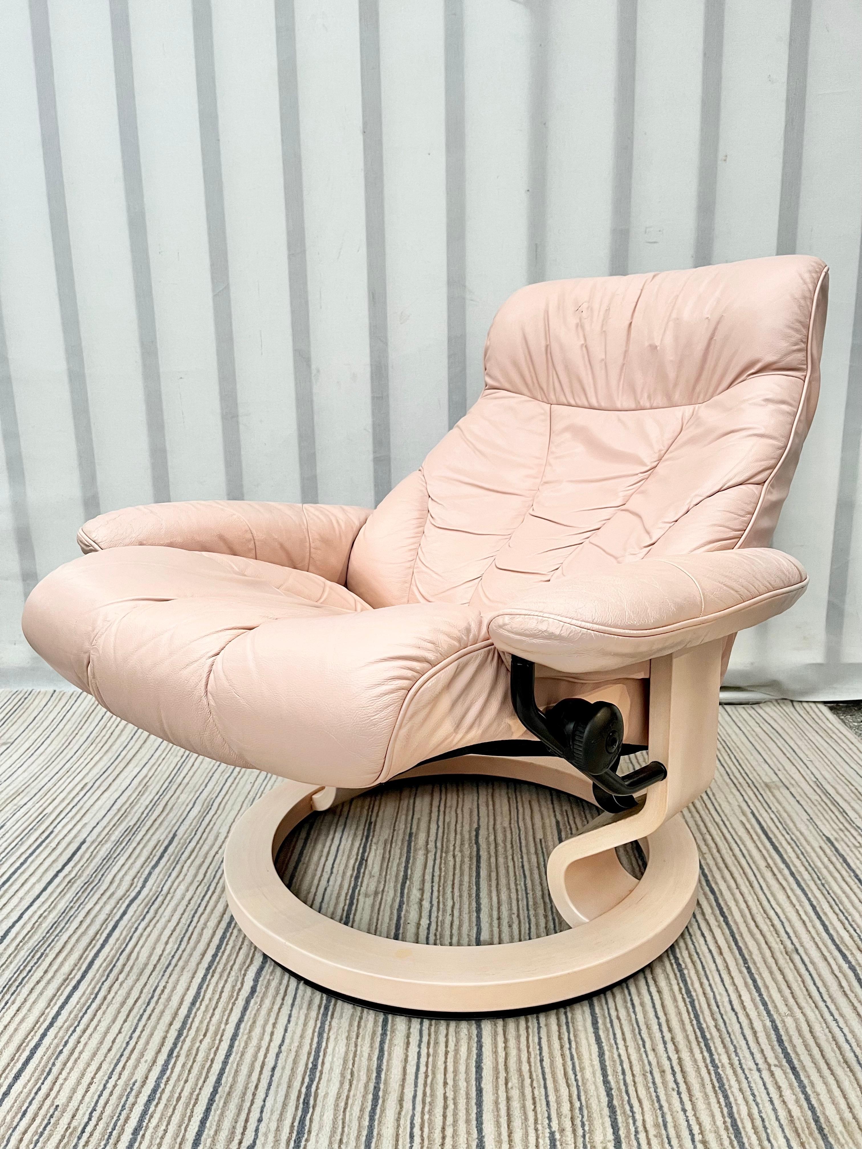 pink recliner chair