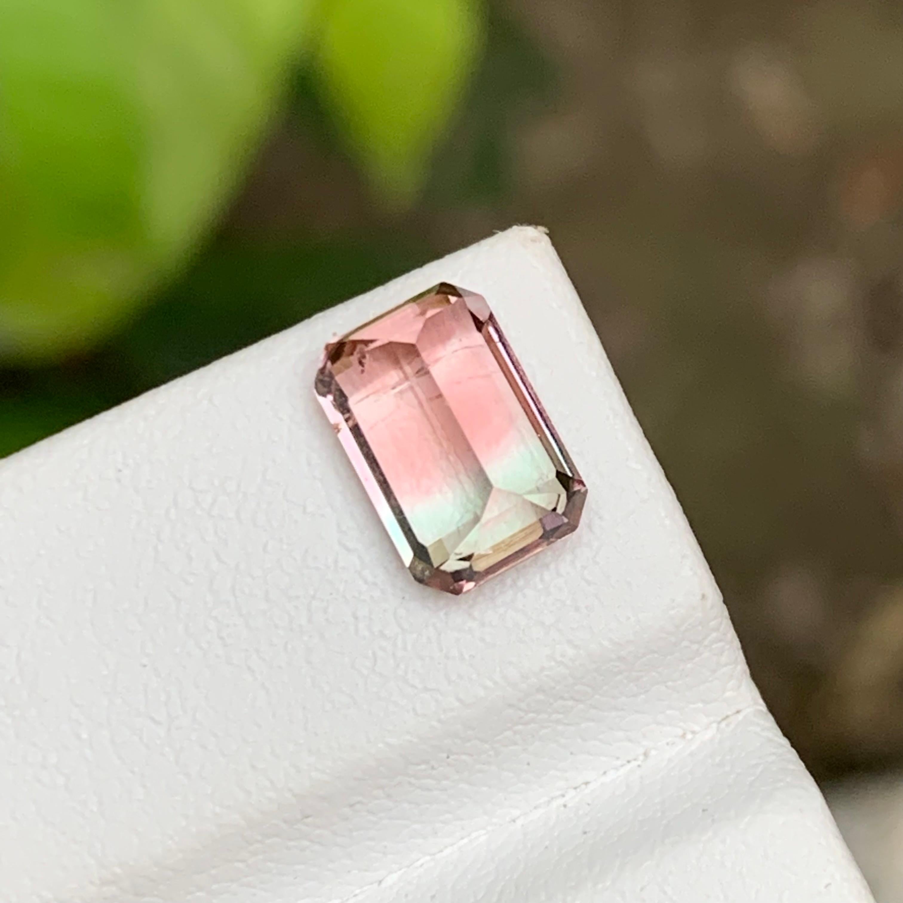 Contemporary Pink & Light Blue Bicolor Natural Tourmaline Gemstone 2.70 Ct Emerald Cut  Ring For Sale