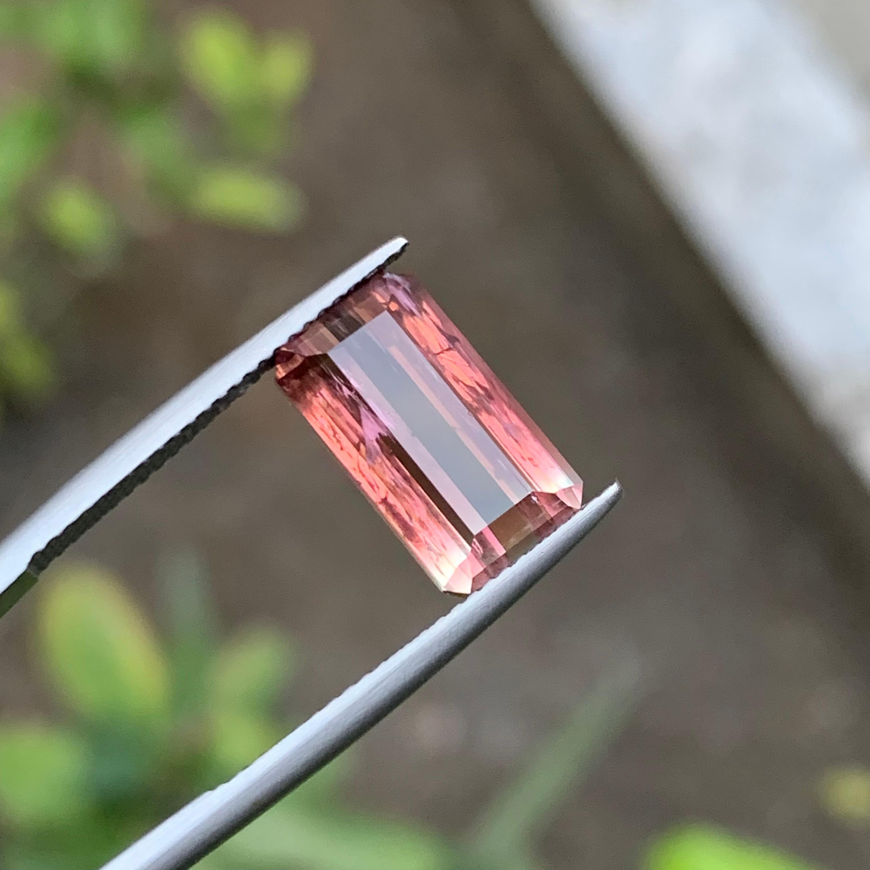 Bague et pendentif en tourmaline naturelle bicolore rose et dorée claire de 6,10 carats en vente 4