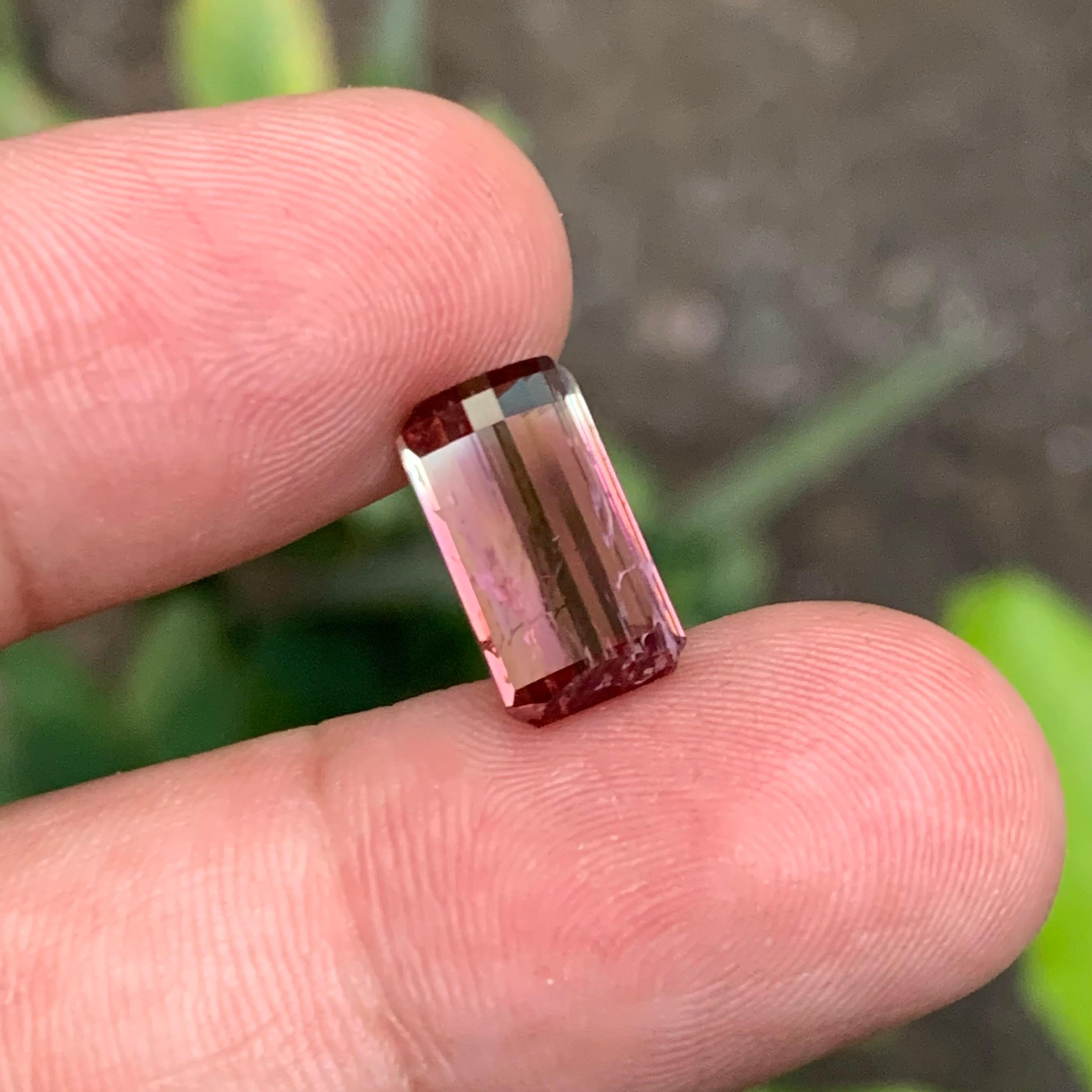 Bague et pendentif en tourmaline naturelle bicolore rose et dorée claire de 6,10 carats en vente 5