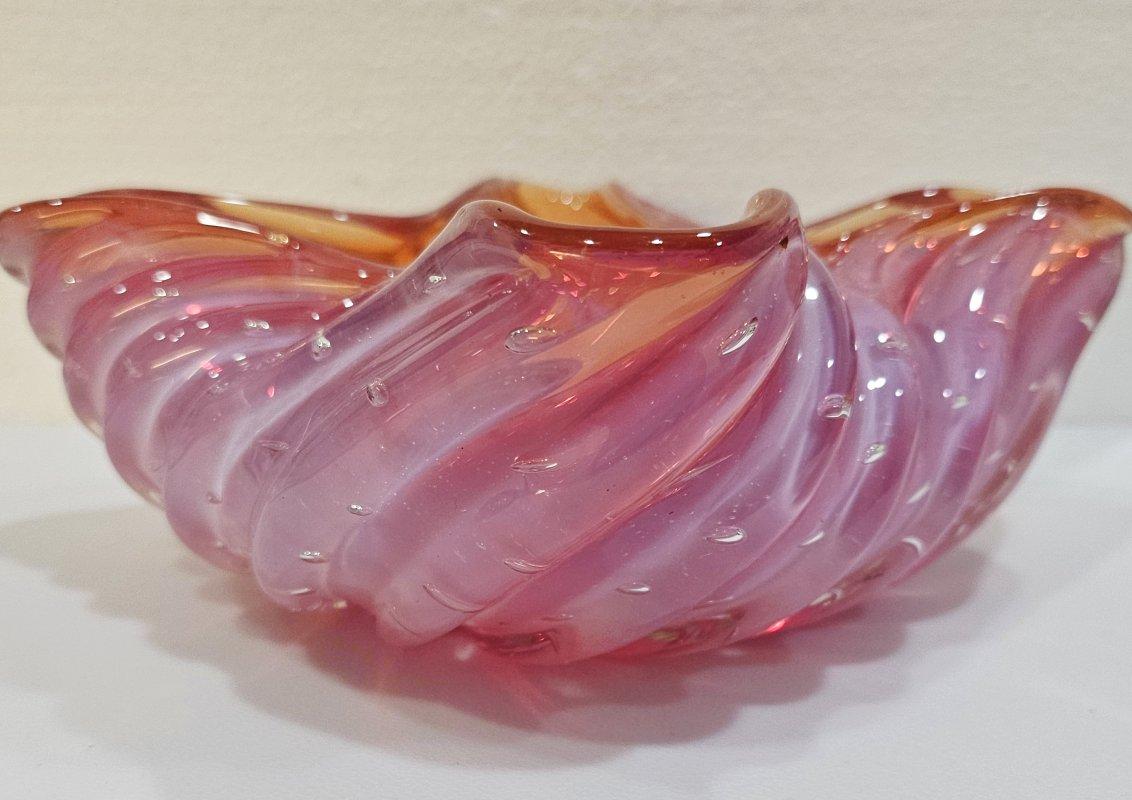 Mid-Century Modern Opaline Ribbed Murano Glass Bowl, Archimede Seguso For Sale