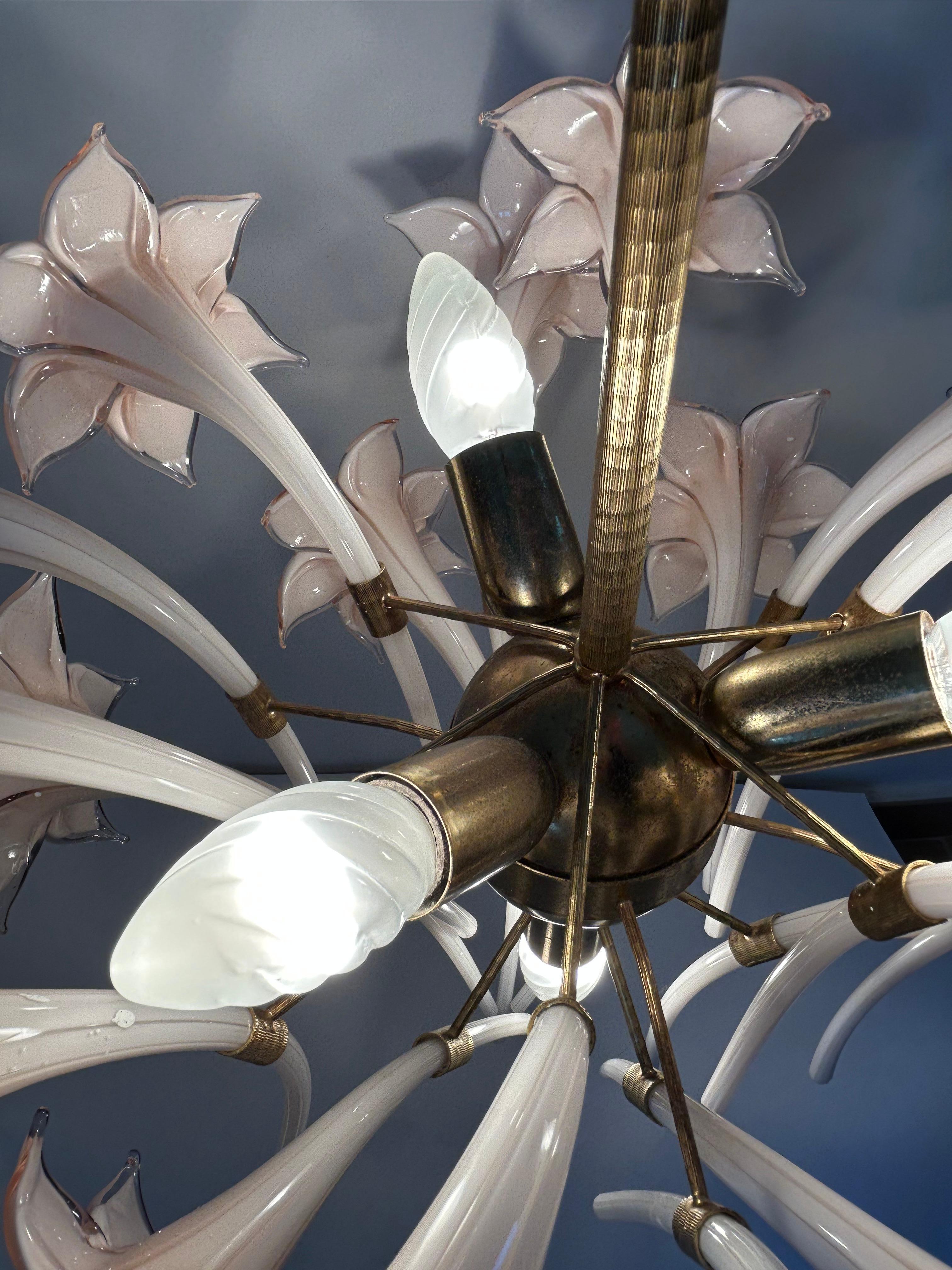 Pink Lily, Spectacular Murano Chandelier, 1980's in vendita 5