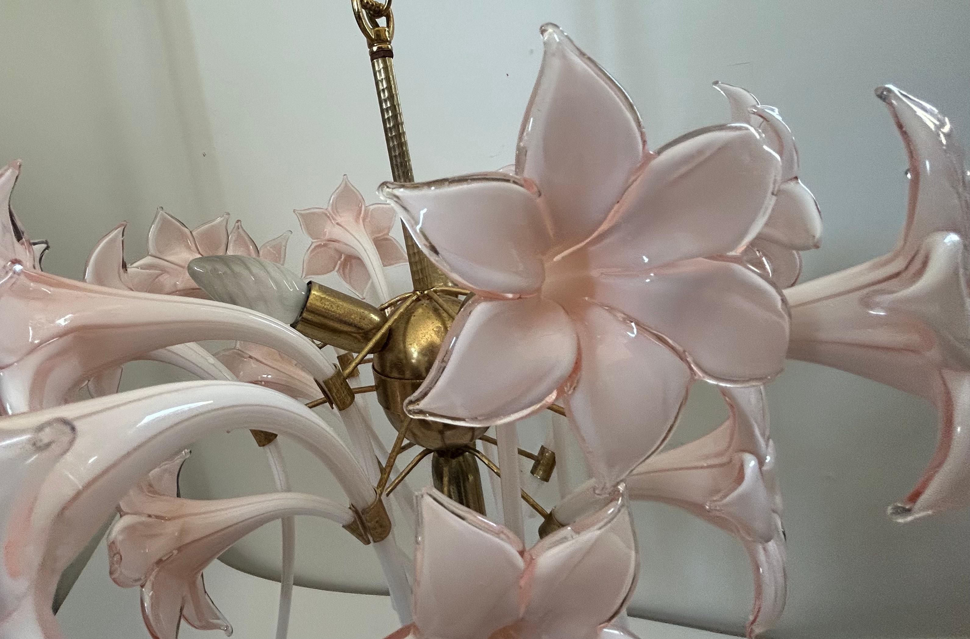 Pink Lily, Spectacular Murano Chandelier, 1980's In Good Condition For Sale In Budapest, HU
