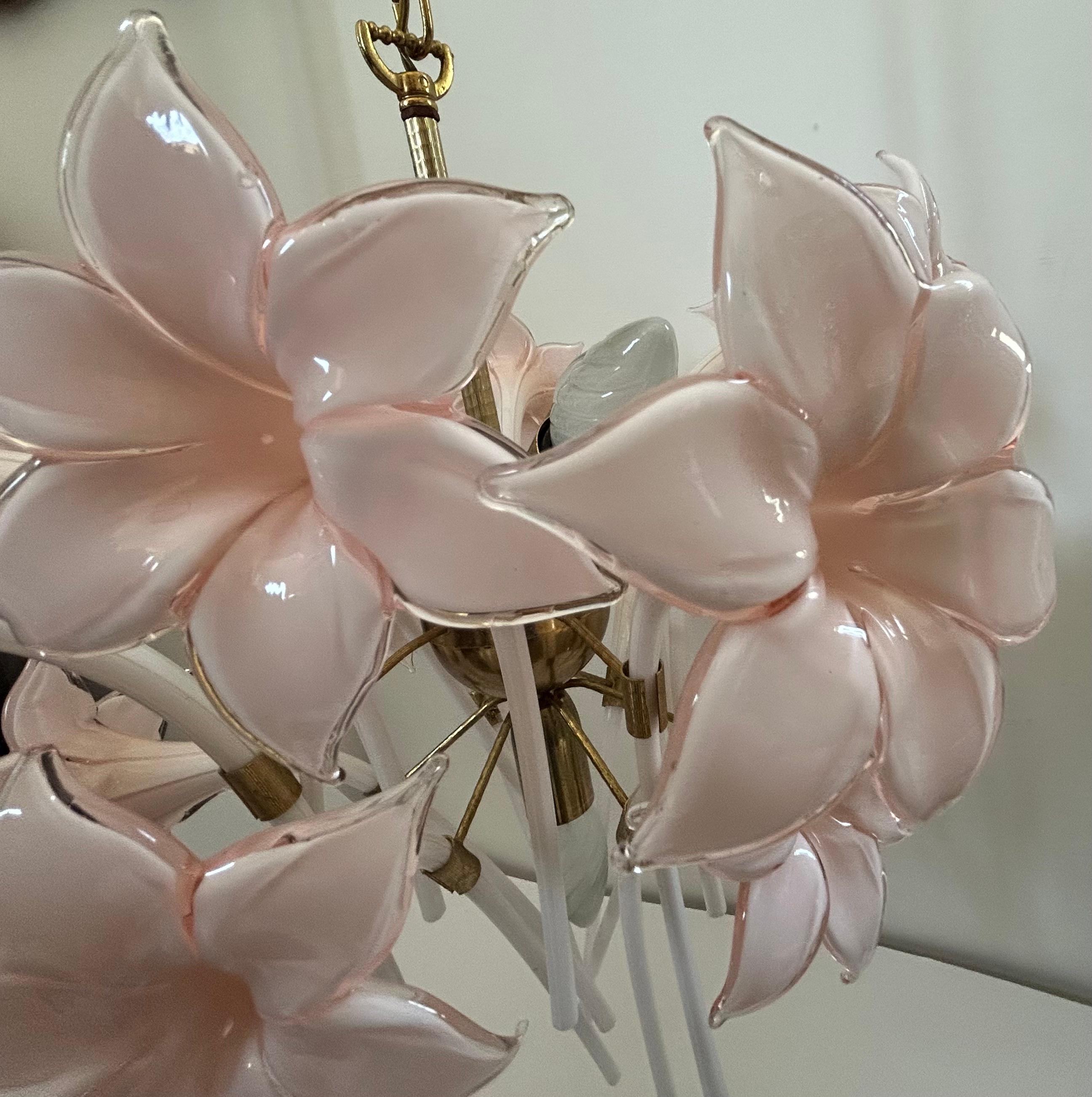 Late 20th Century Pink Lily, Spectacular Murano Chandelier, 1980's For Sale