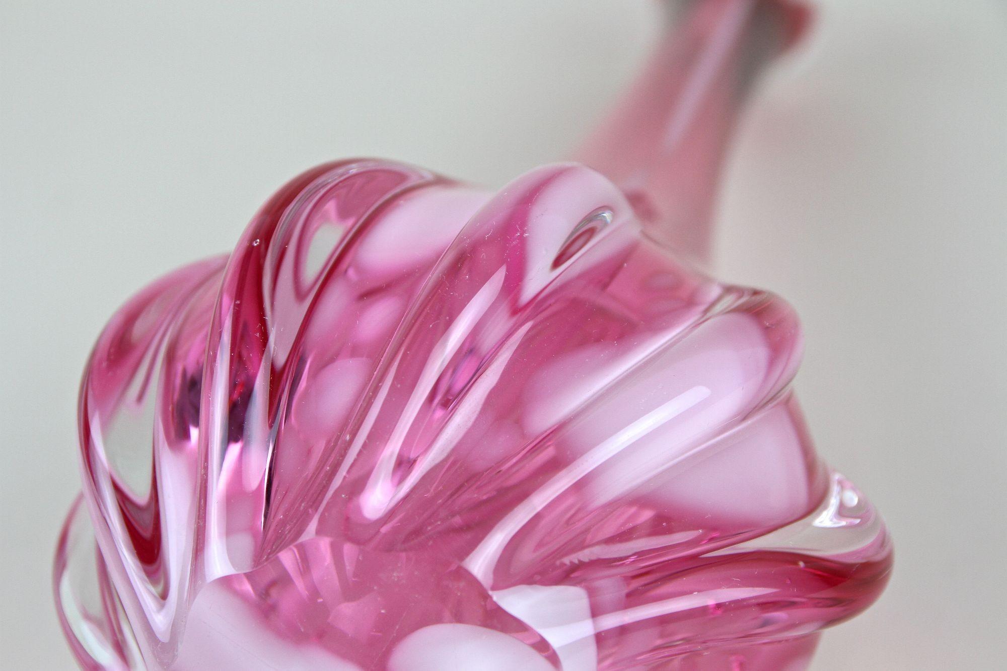 Pink Long Neck Murano Glass Vase, 20th Century, Italy circa 1970 For Sale 11