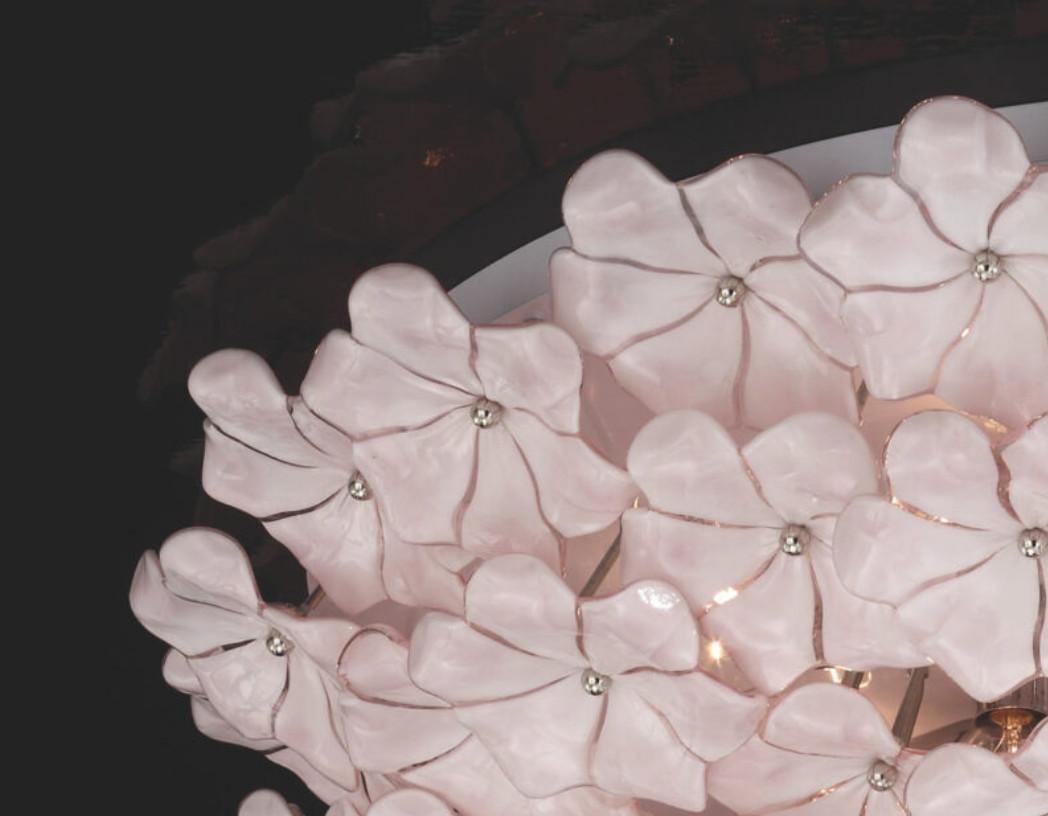 Mid-Century moderno Plafoniera Pink Lotus di Fabio LTD in vendita