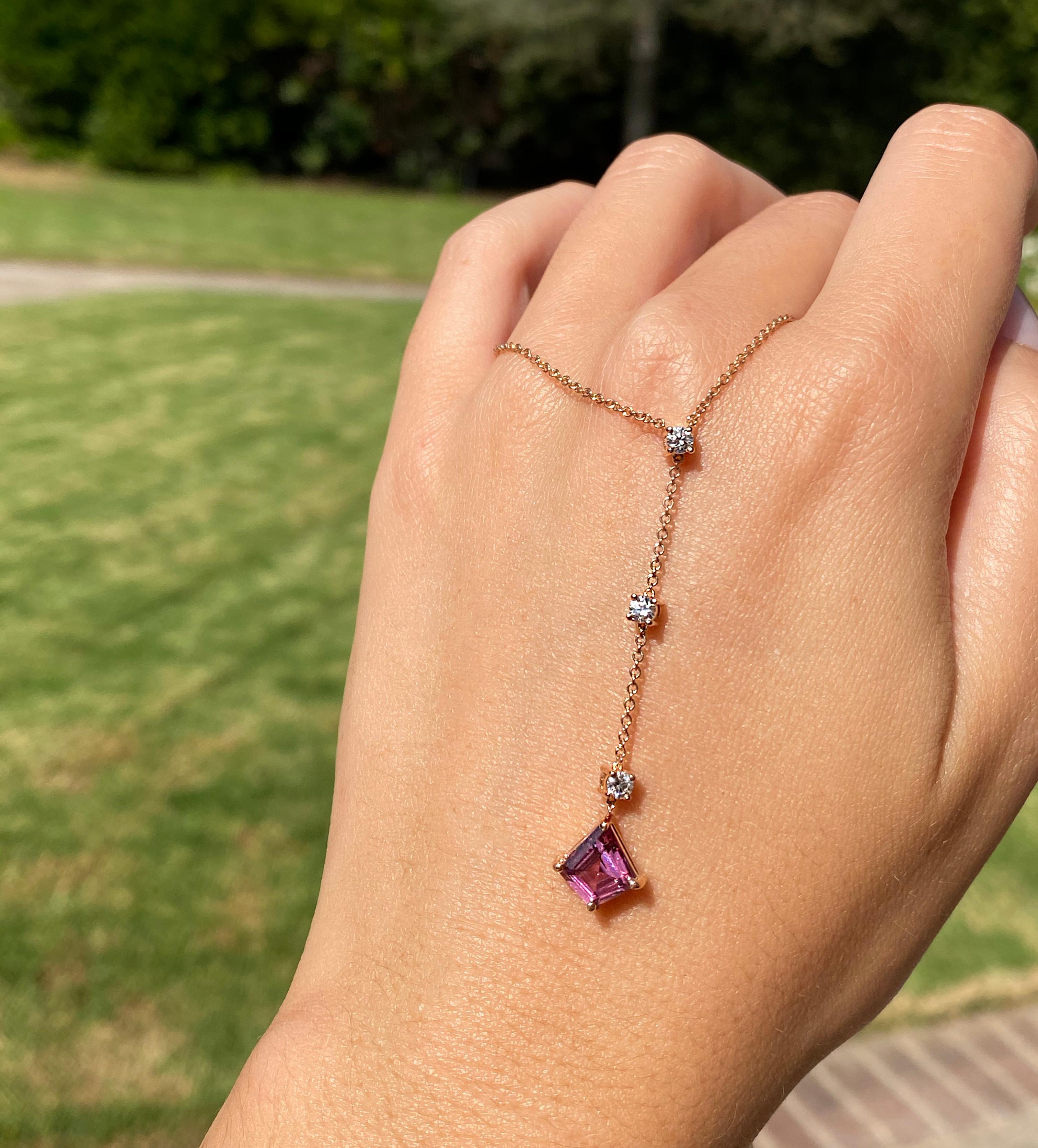 Donna Collana con granato Pink Diamond e diamanti in oro rosa 18 carati in vendita