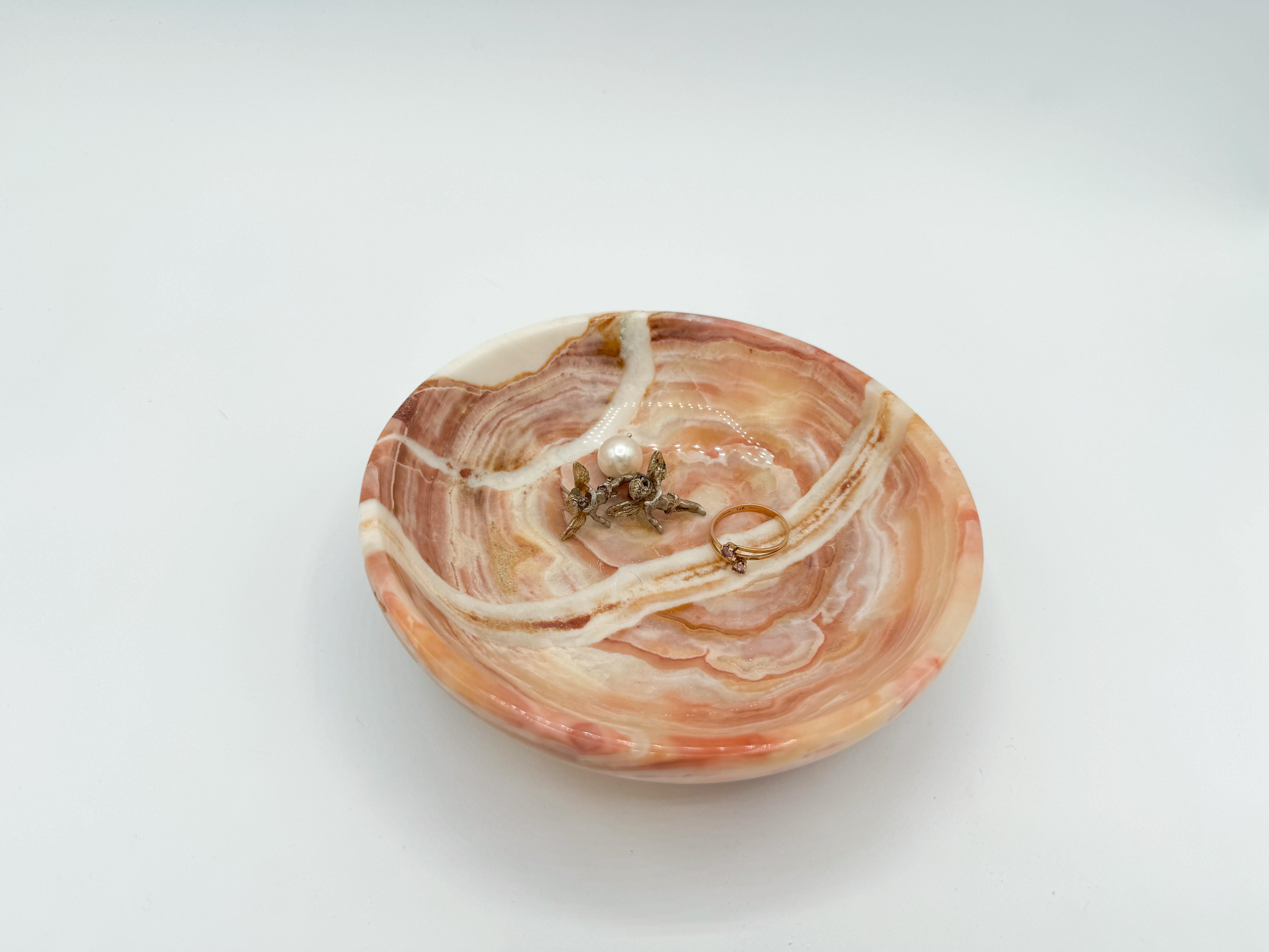 Messicano Ciotola di marmo rosa Catchall Fine del XX secolo in vendita