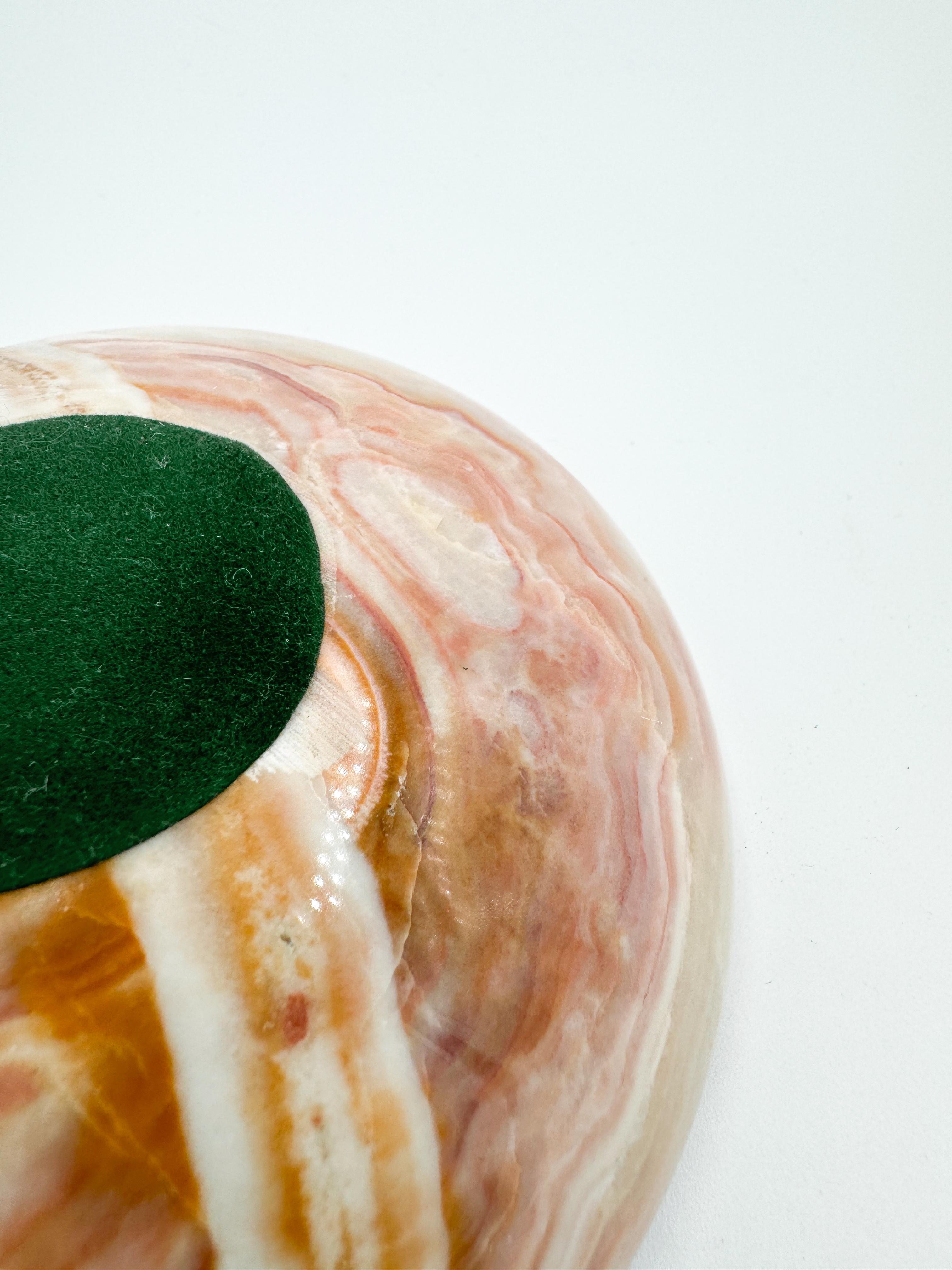 Marmo Ciotola di marmo rosa Catchall Fine del XX secolo in vendita