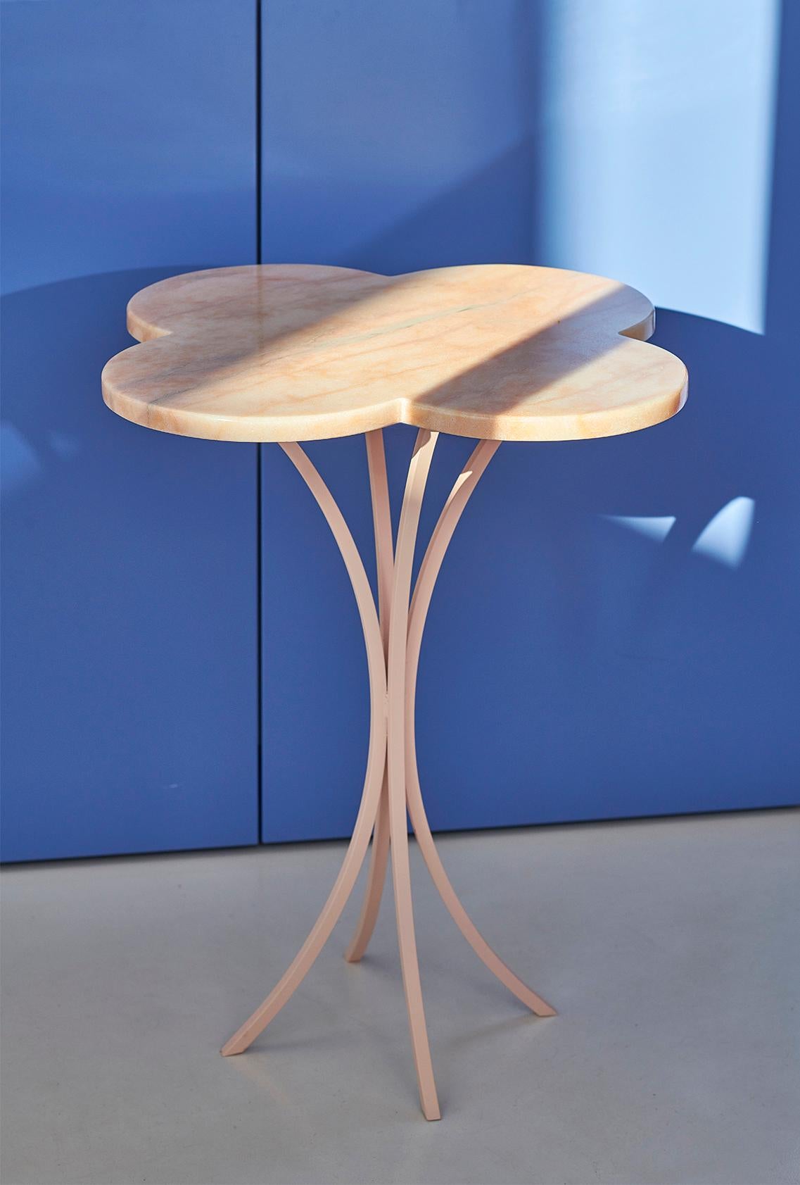 XXIe siècle et contemporain Table cocktail à fleurs en marbre rose en vente