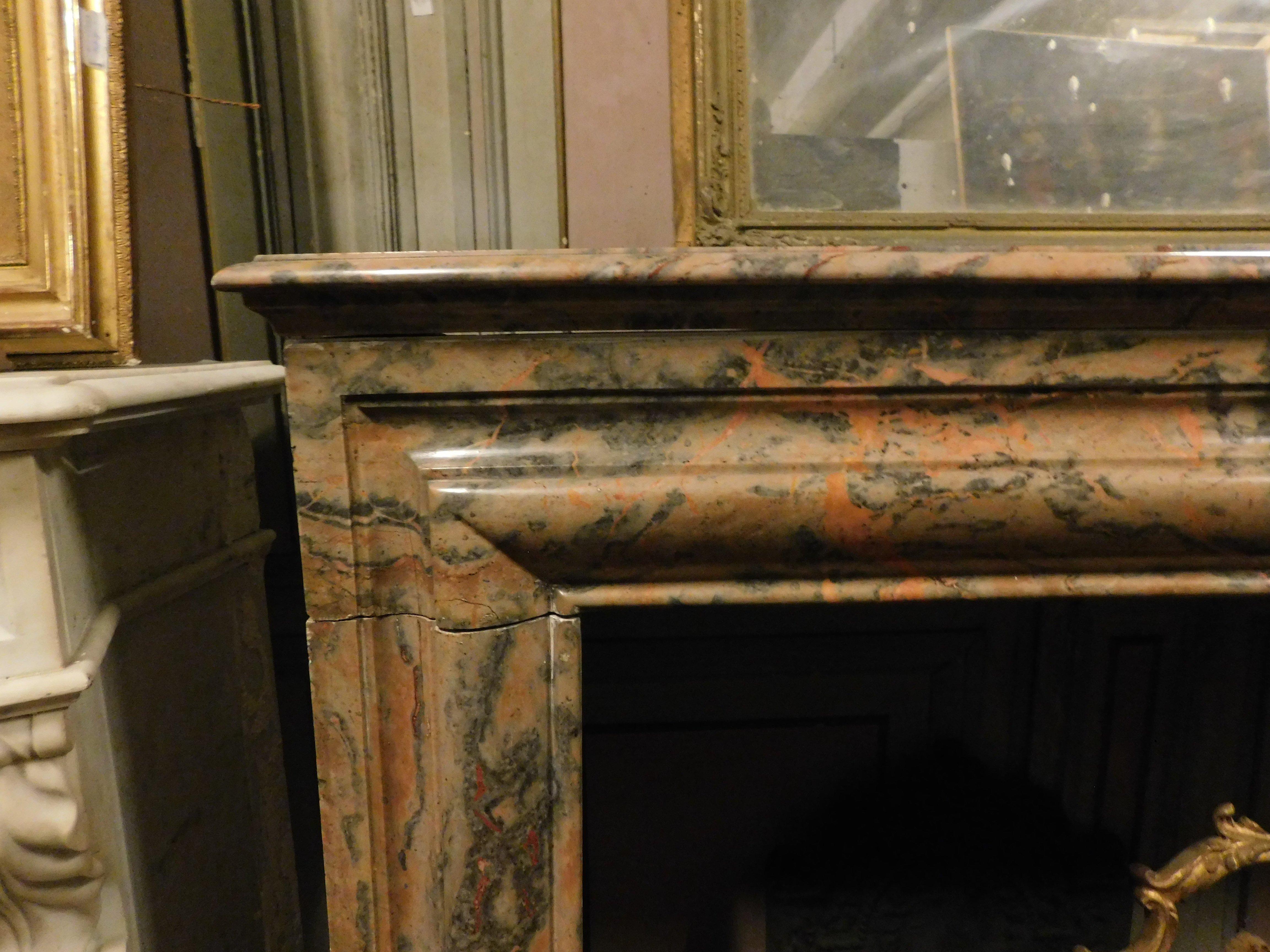 19th Century Pink marble mantle fireplace, simple geometric shape, Italy For Sale