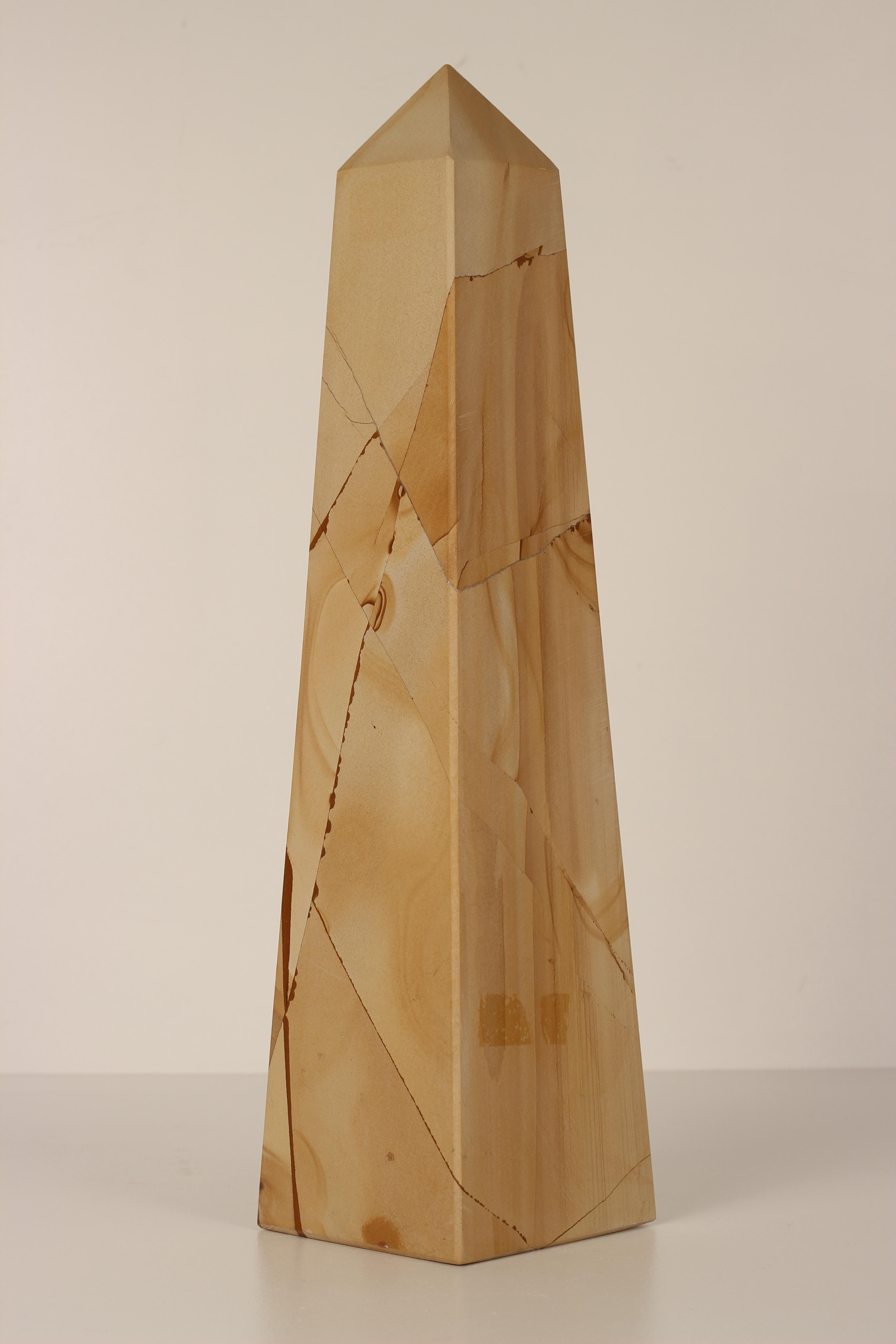 Rosa Obelisk aus Marmor im Stil der Grand Tour im Angebot 4