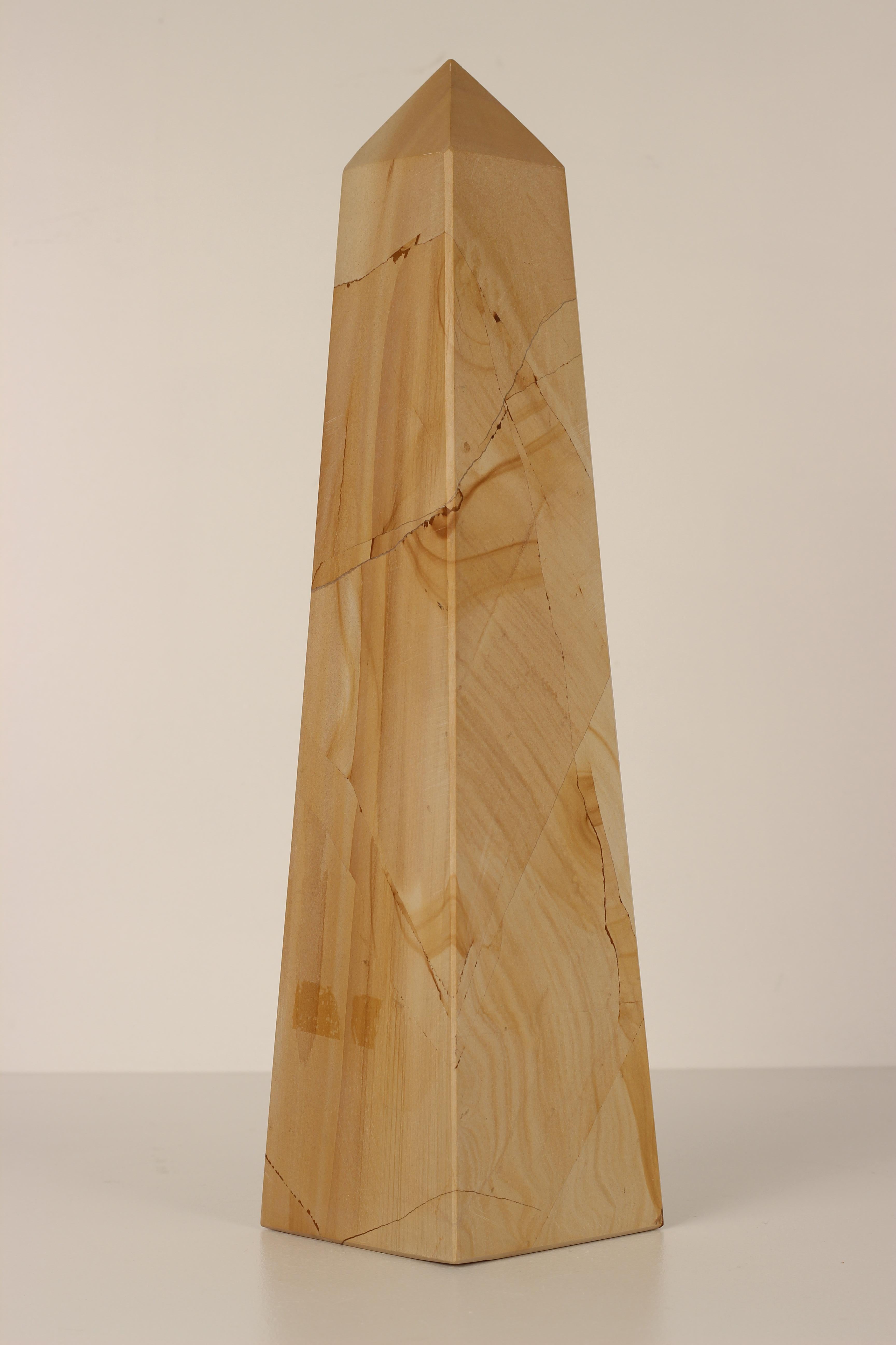 Rosa Obelisk aus Marmor im Stil der Grand Tour im Angebot 2