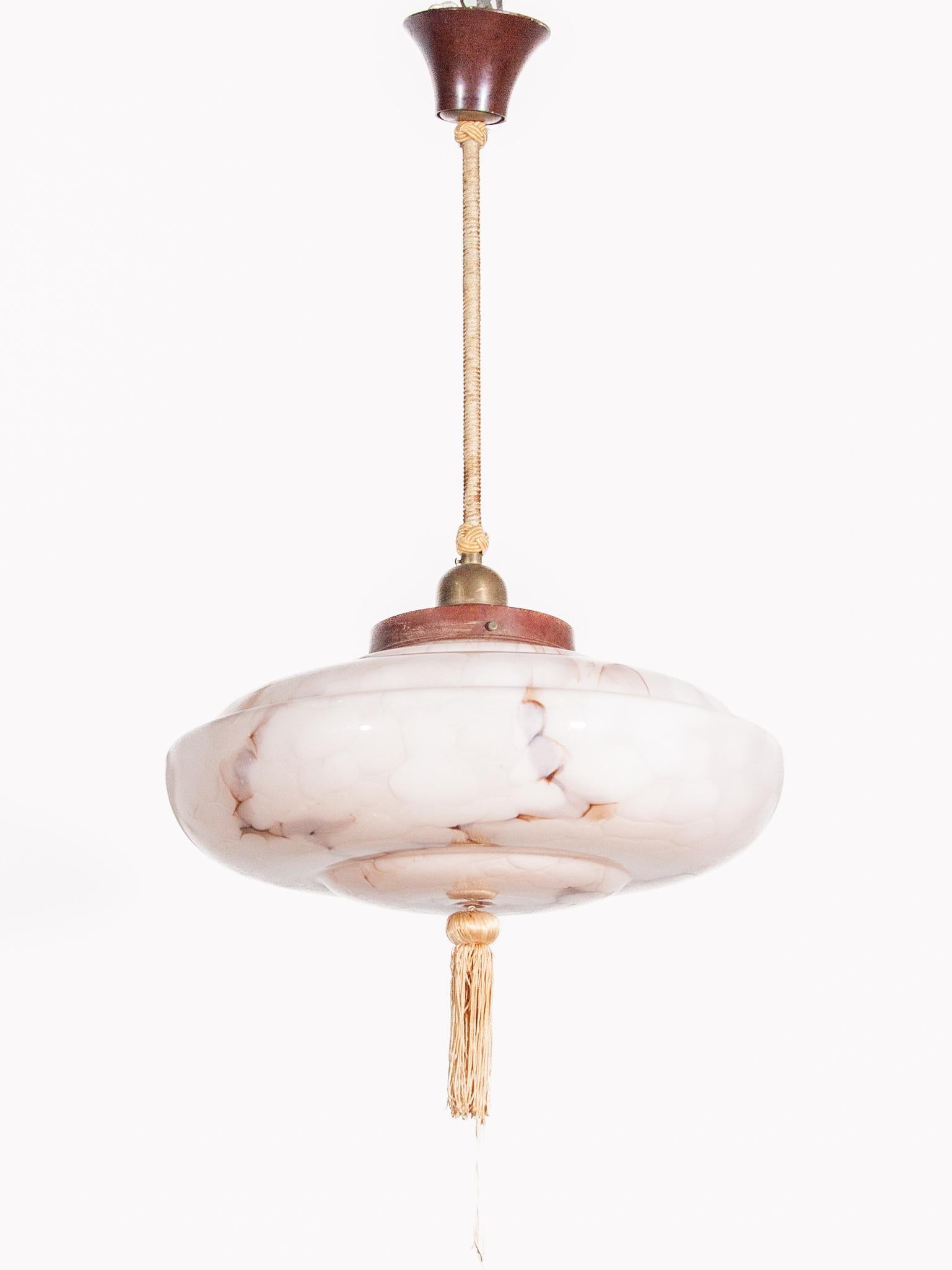 Art Déco Lampada a sospensione ART DECO in vetro marmorizzato rosa e ottone, anni '30, Germania in vendita