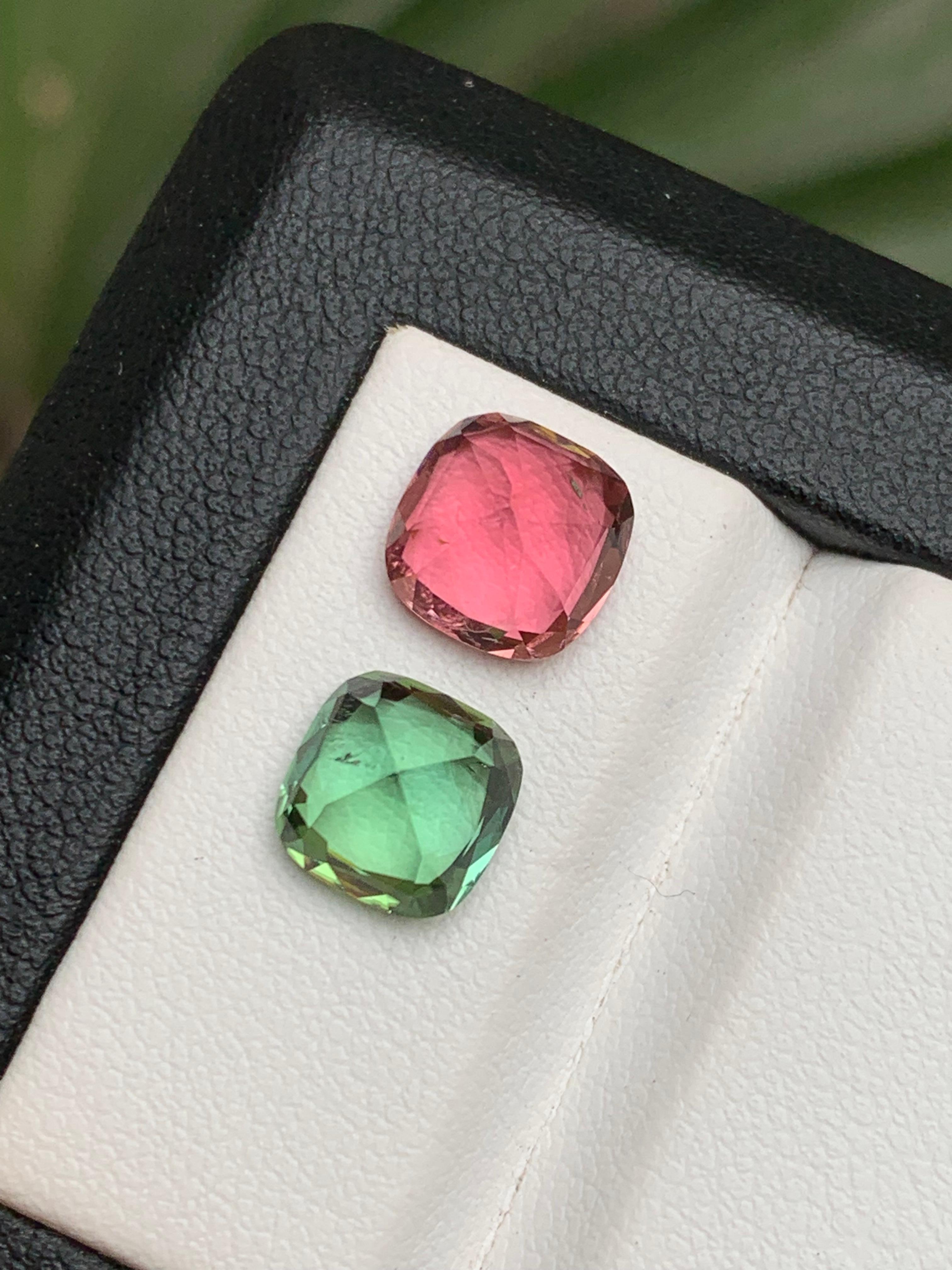 Ensemble de tourmalines naturelles roses et vertes menthe taille coussin de 4,70 ct Unisexe en vente
