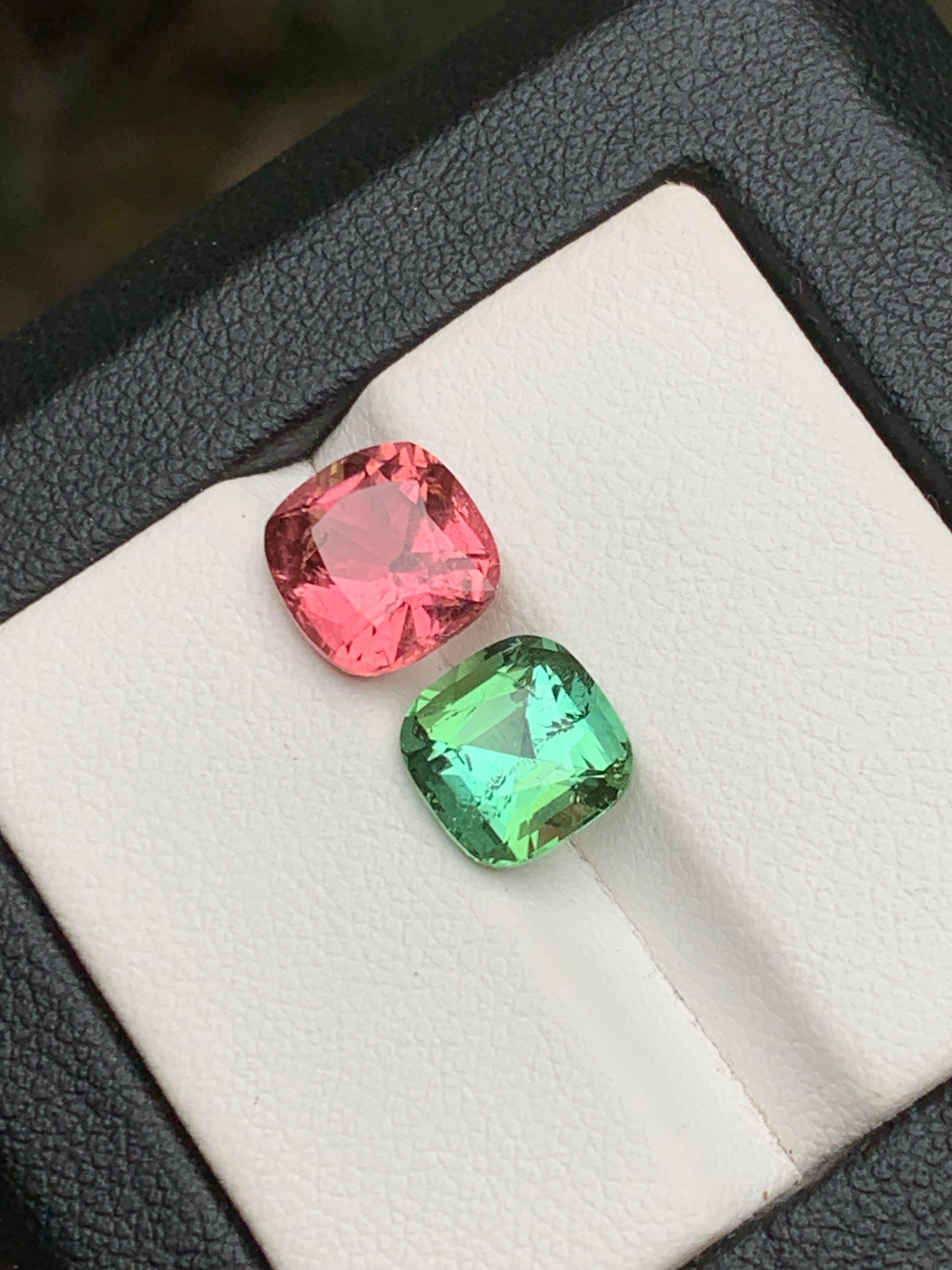 Ensemble de tourmalines naturelles roses et vertes menthe taille coussin de 4,70 ct en vente 1
