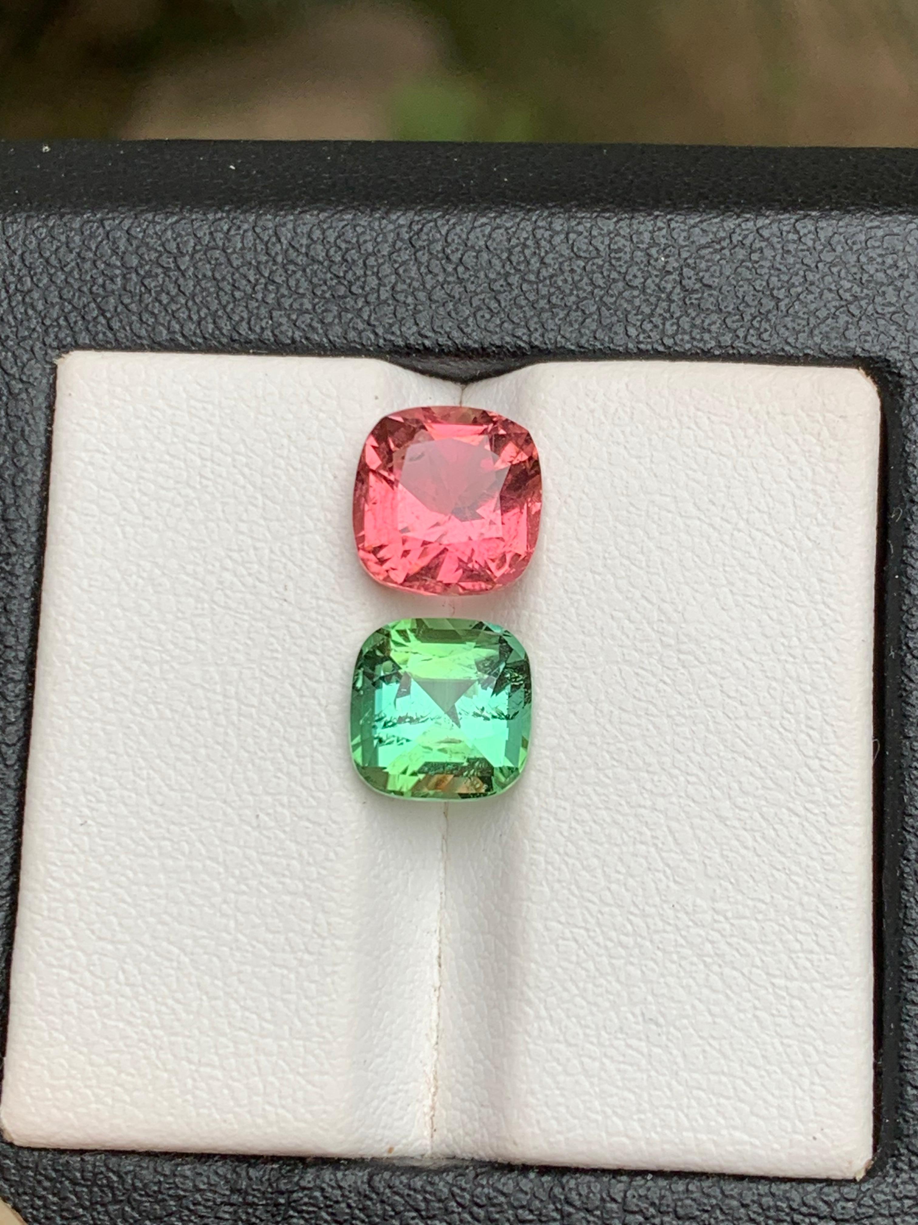 Ensemble de tourmalines naturelles roses et vertes menthe taille coussin de 4,70 ct en vente 2