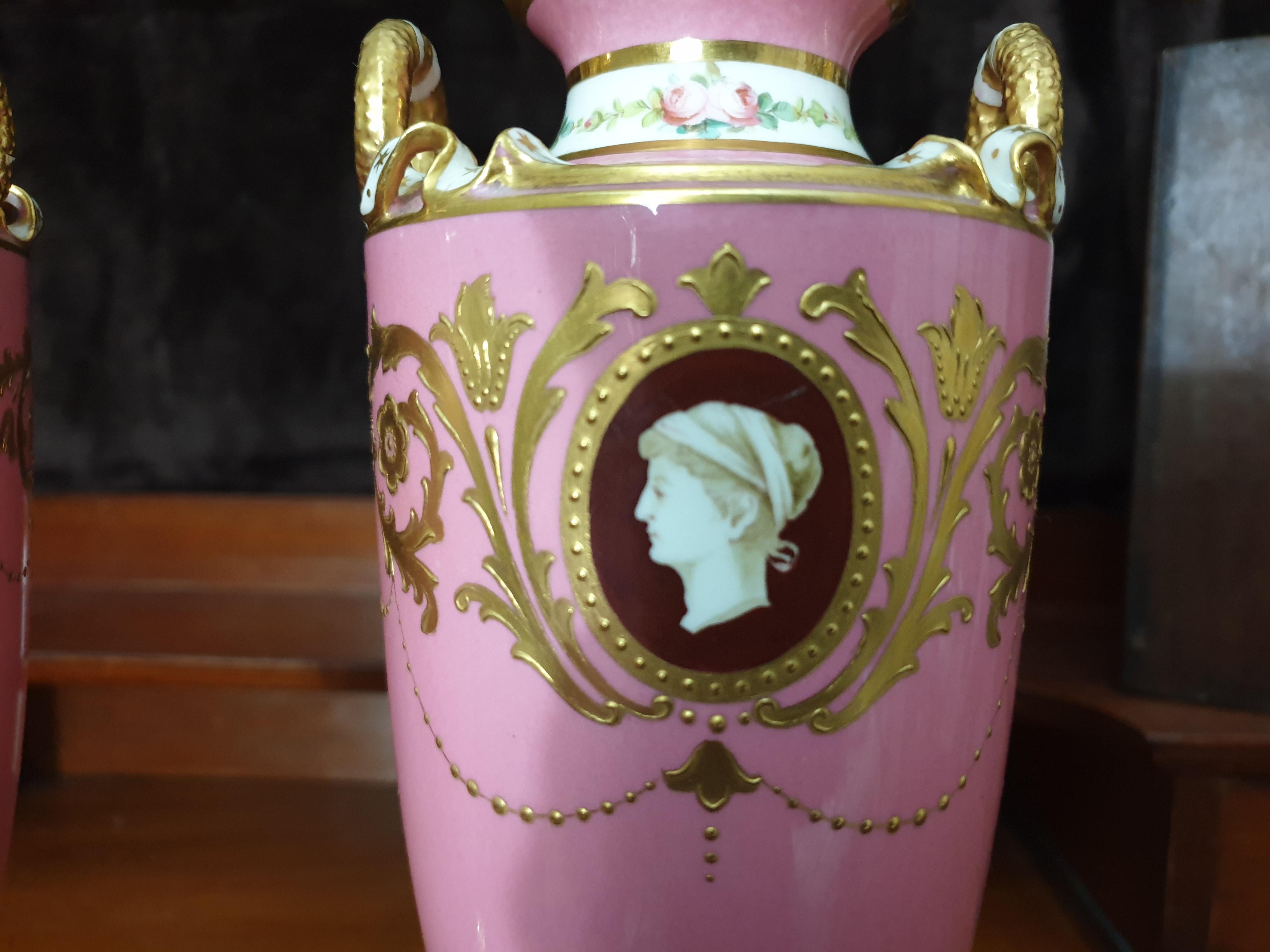 Pink Minton Medallion Vases Pate Sur Pate Style, 19th Century For Sale 6