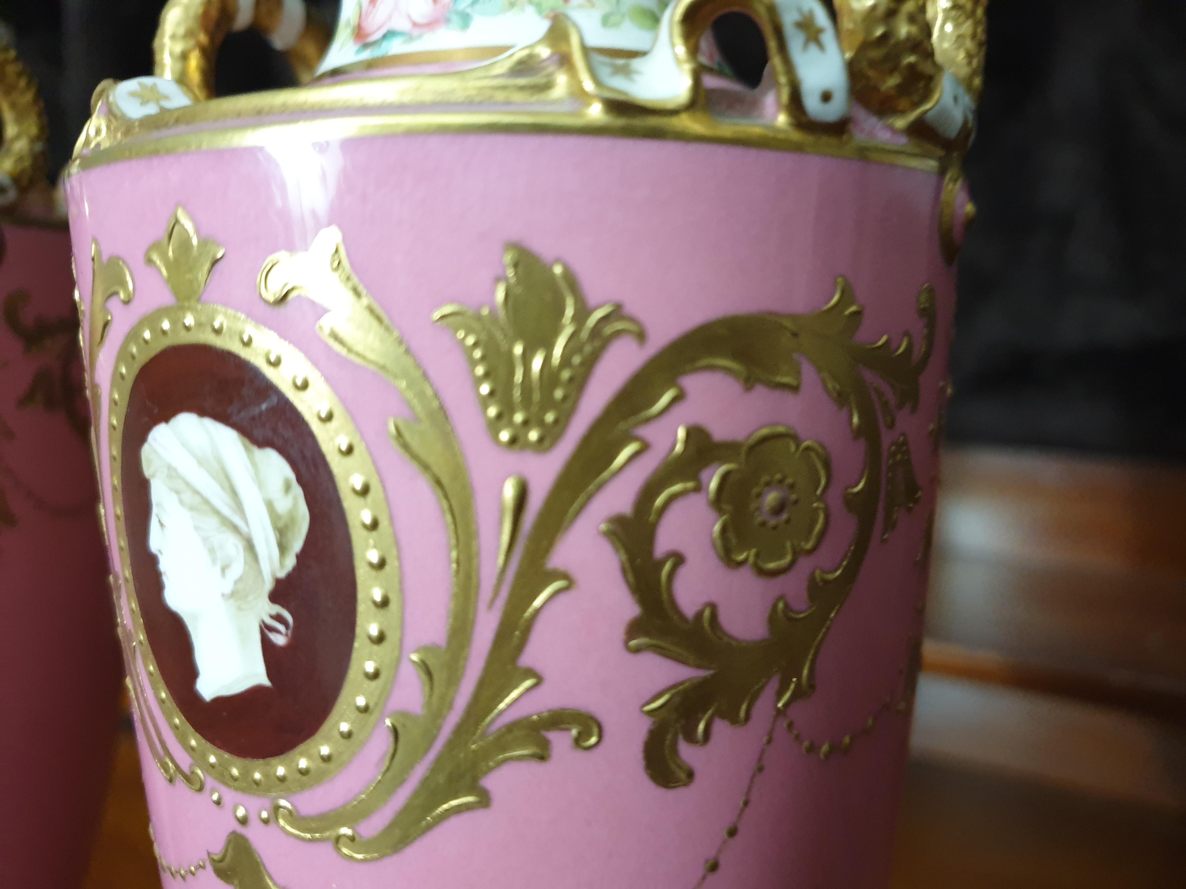 Pink Minton Medallion Vases Pate Sur Pate Style, 19th Century For Sale 7
