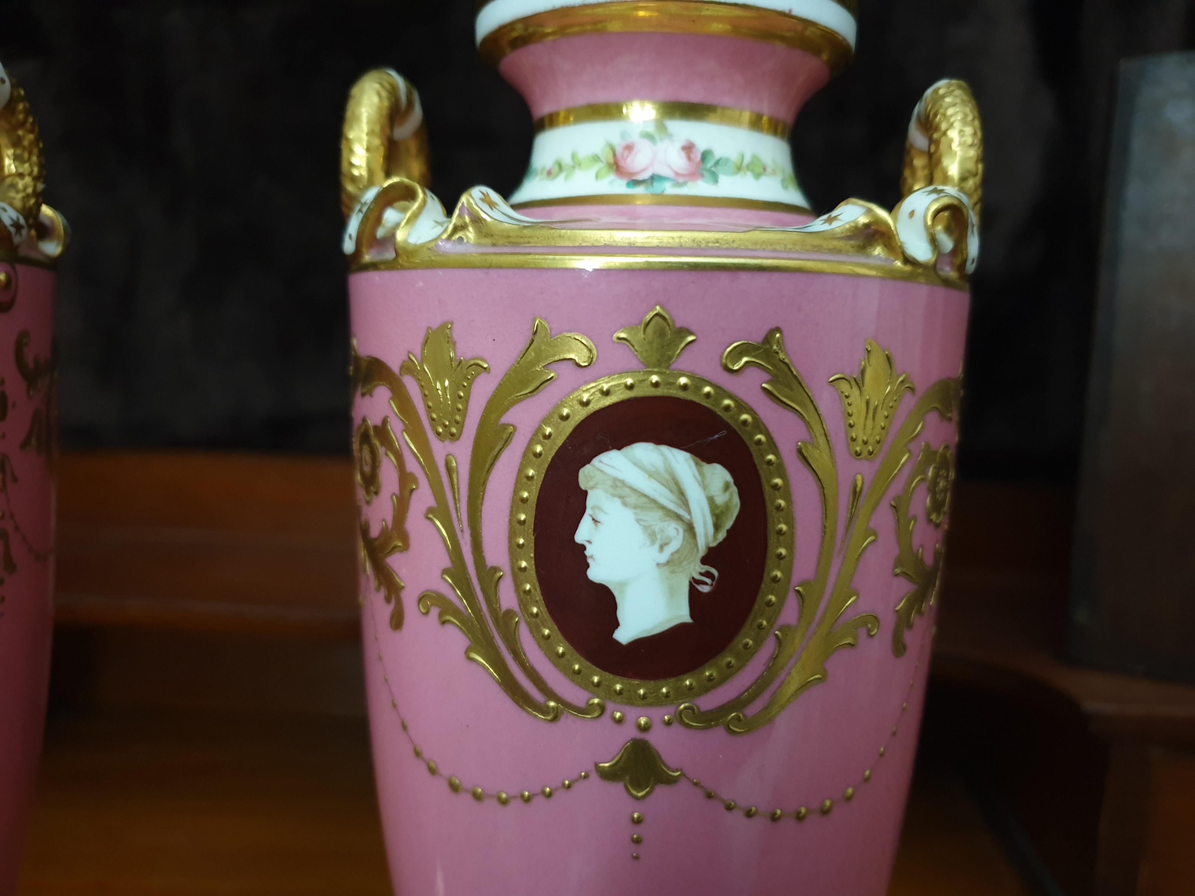 Pink Minton Medallion Vases Pate Sur Pate Style, 19th Century For Sale 3