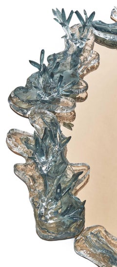 Miroir rose avec décor vert par Emilie Lemardeley