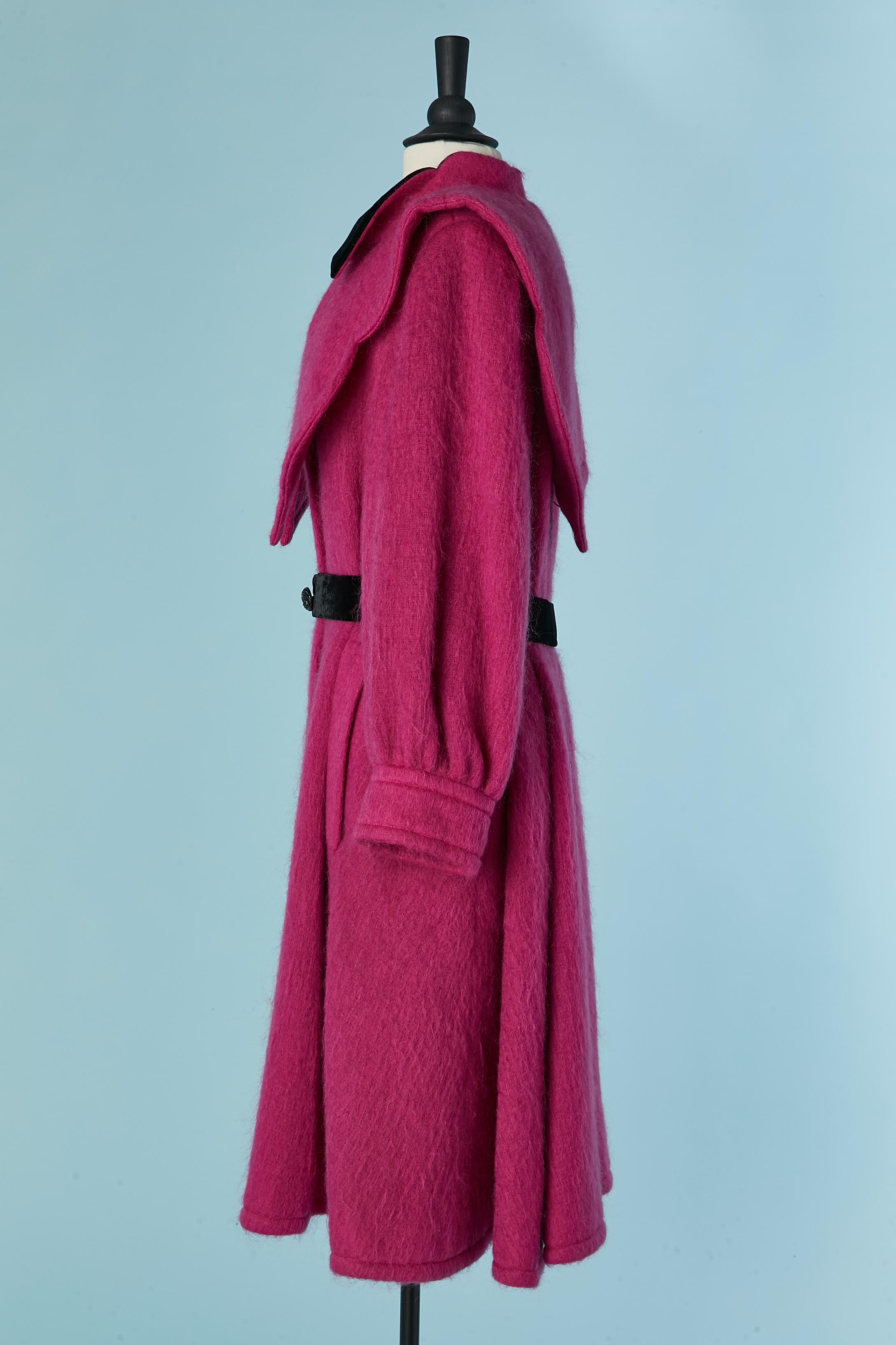 Pink mohair coat with velvet collar and belt DANIEL ROLAND 1