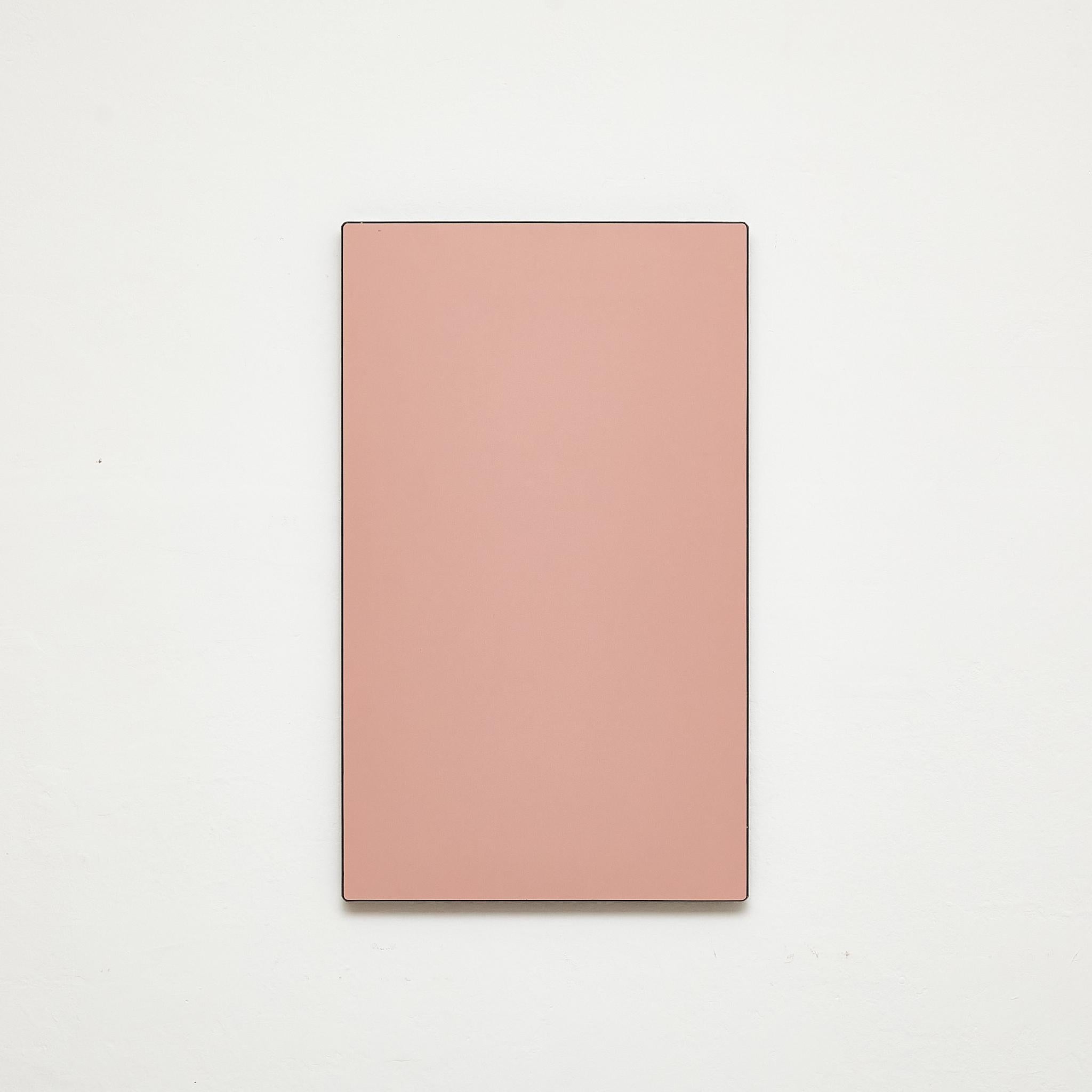 Rosa Monochrome Contemporary Kunstwerk von Sandro (Moderne der Mitte des Jahrhunderts) im Angebot