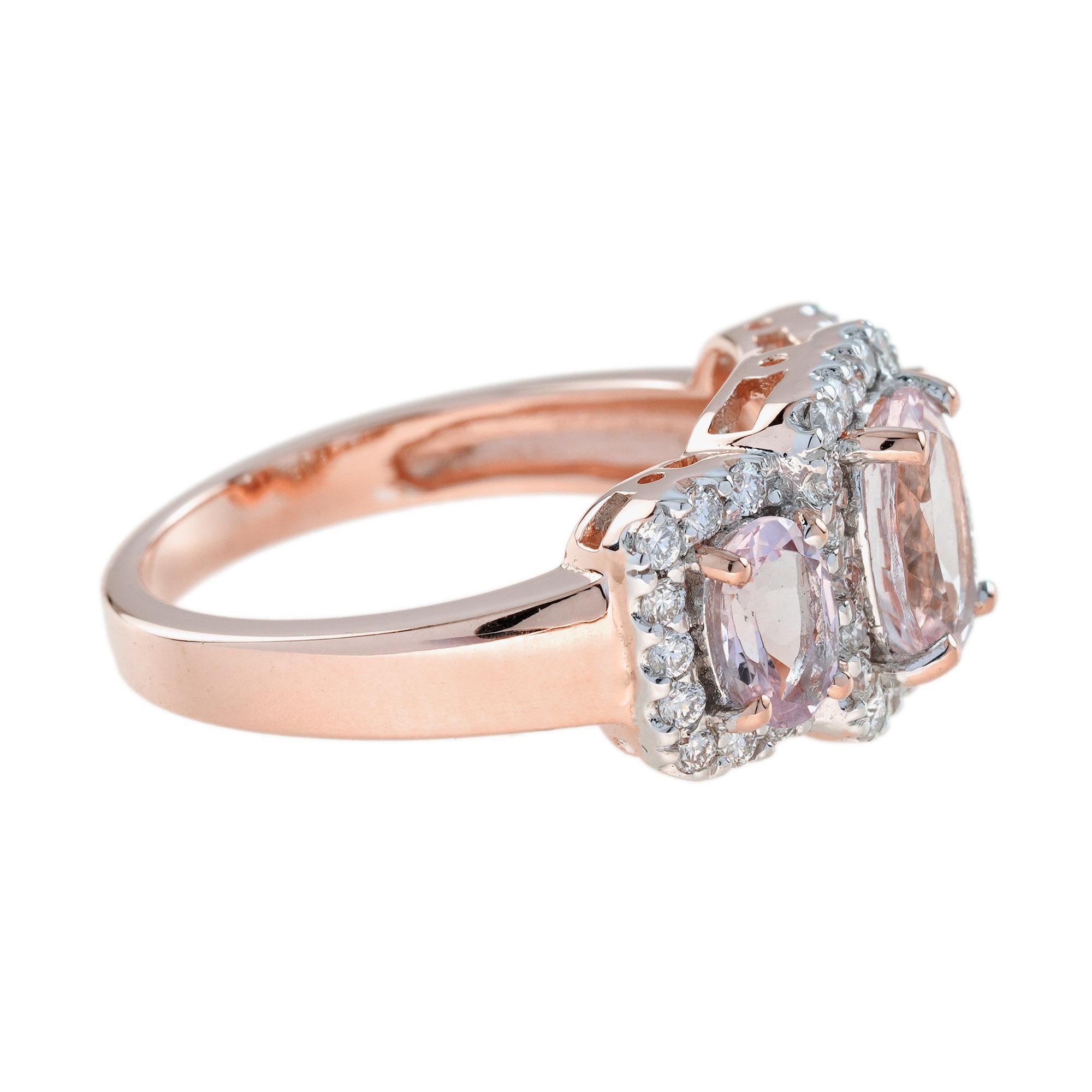 Pink Morganite and Diamond Art Deco Style Three Stone Ring in 18K Rose Gold In New Condition For Sale In Bangkok, TH