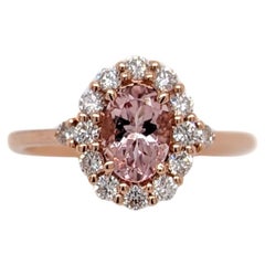 Anillo de Morganita Rosa con halo de Diamante Natural en Oro Rosa Macizo de 14K Ovalado 7x5mm