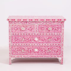 Rosa Perlmutt Inlay Kommode und Spiegel