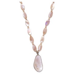 Pink Mother-of-Pearl Necklace with Mother-of-Pearl Fashion Pendant 22 In Long