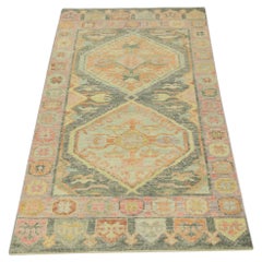 Mehrfarbiger türkischer Oushak-Läufer aus handgewebter Wolle in Rosa 2'11" x 6'5"
