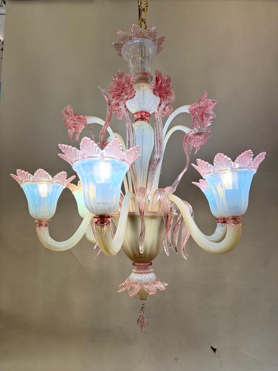 Lampadario a 6 luci di Murano rosa, anni '50 in vendita 3
