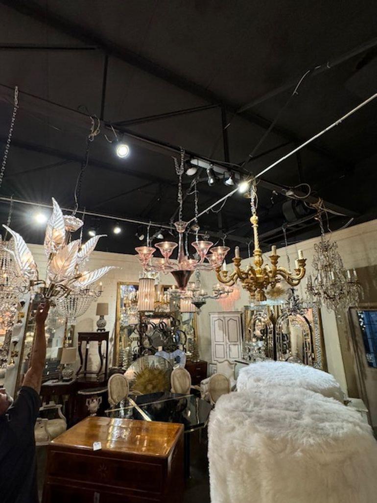 Lampadario a 8 bracci in vetro di Murano rosa In condizioni buone in vendita a Dallas, TX
