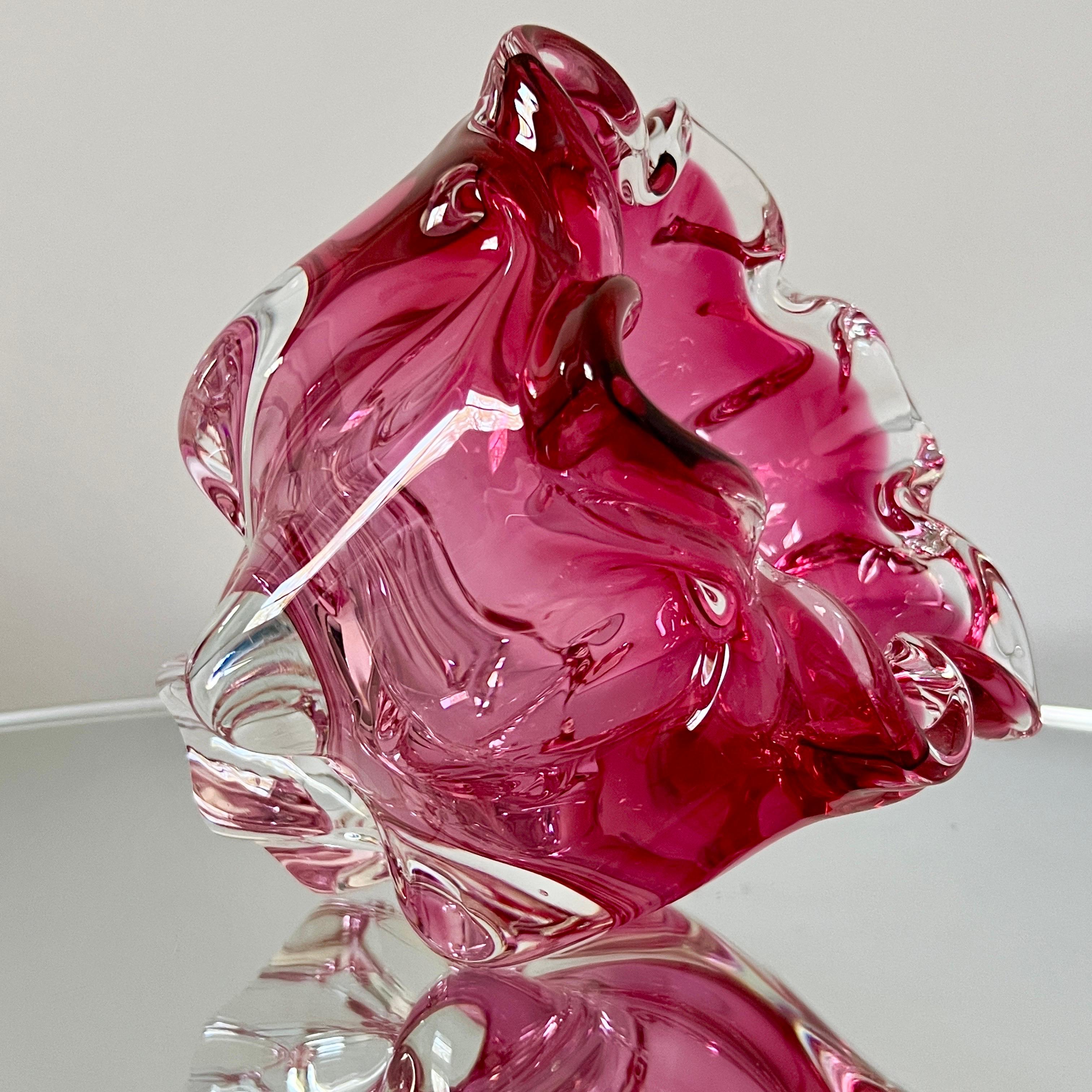 Pink Murano Floral Vase with Footed Base by Fratelli Toso, c. 1950's For Sale 1