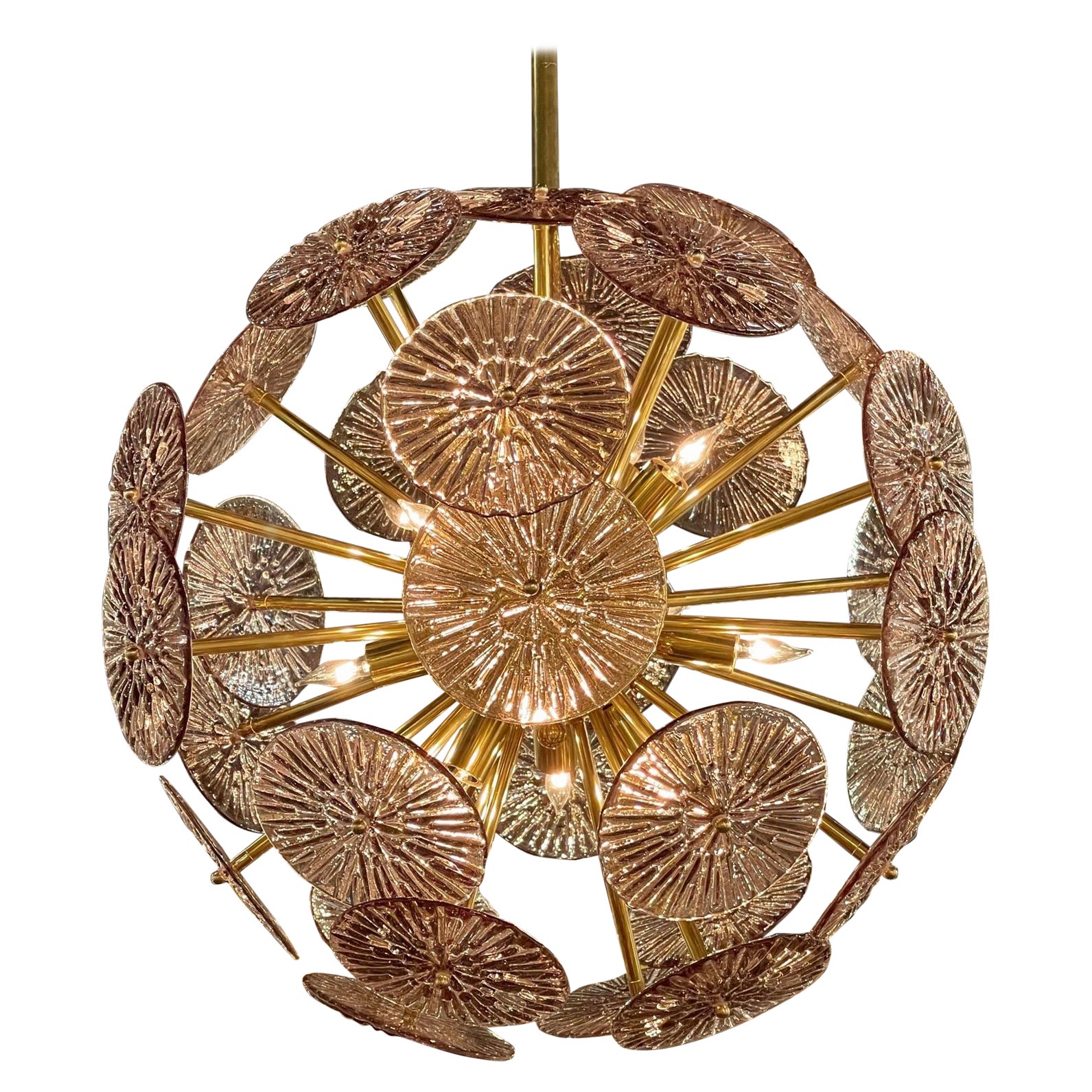 Lampadario a sfera Sputnik in vetro di Murano rosa e ottone a forma di disco