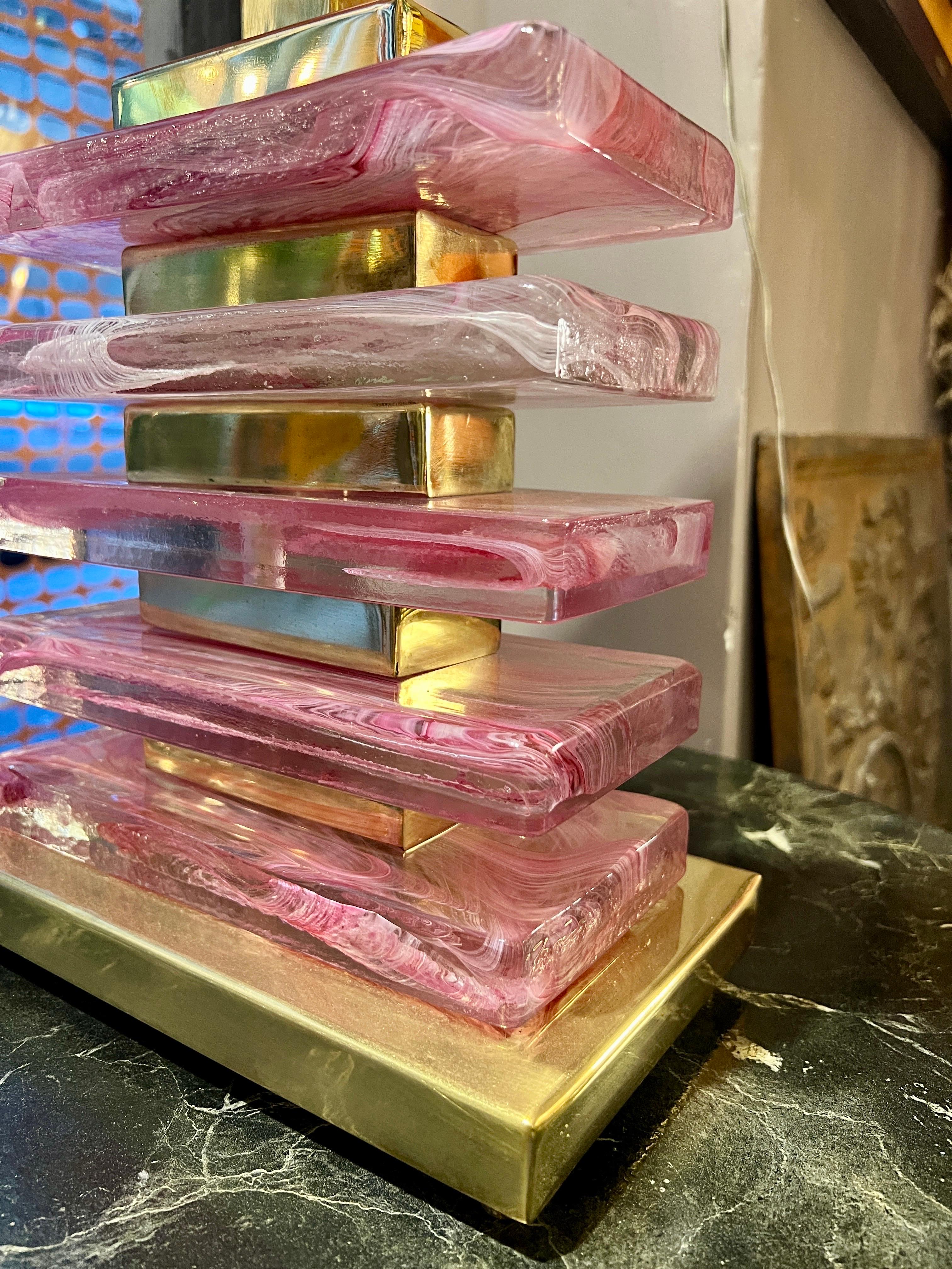 Lámpara de sobremesa de bloques de cristal de Murano rosa y pantalla artesanal, años 70 en venta 4
