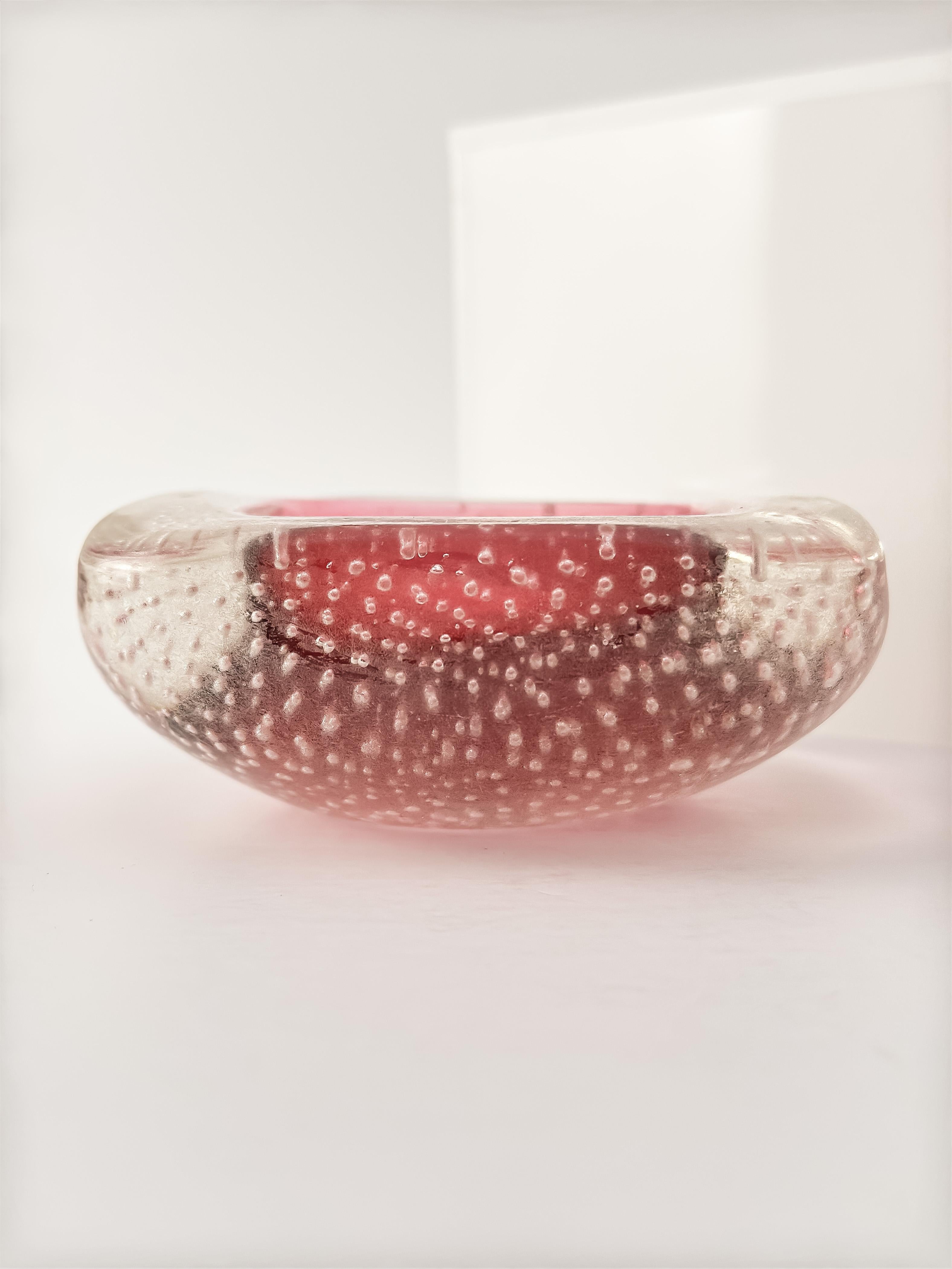 Rosa Murano-Glas Schale, quadratisch Sommerso Bubbled Bullicante c.1960s Italien (Moderne der Mitte des Jahrhunderts) im Angebot