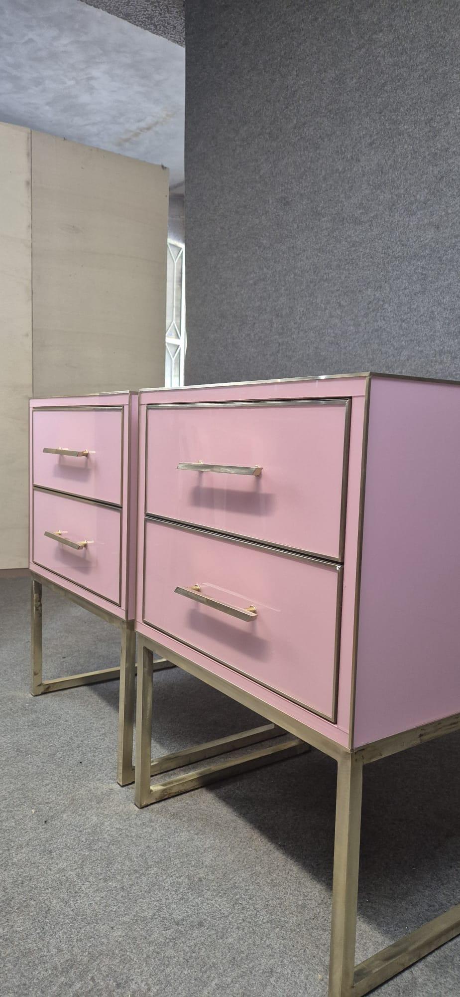 Pink Murano Glass & Brass Luxury Bedside Tables: Italian Artistry Modern Bedroom in vendita 3
